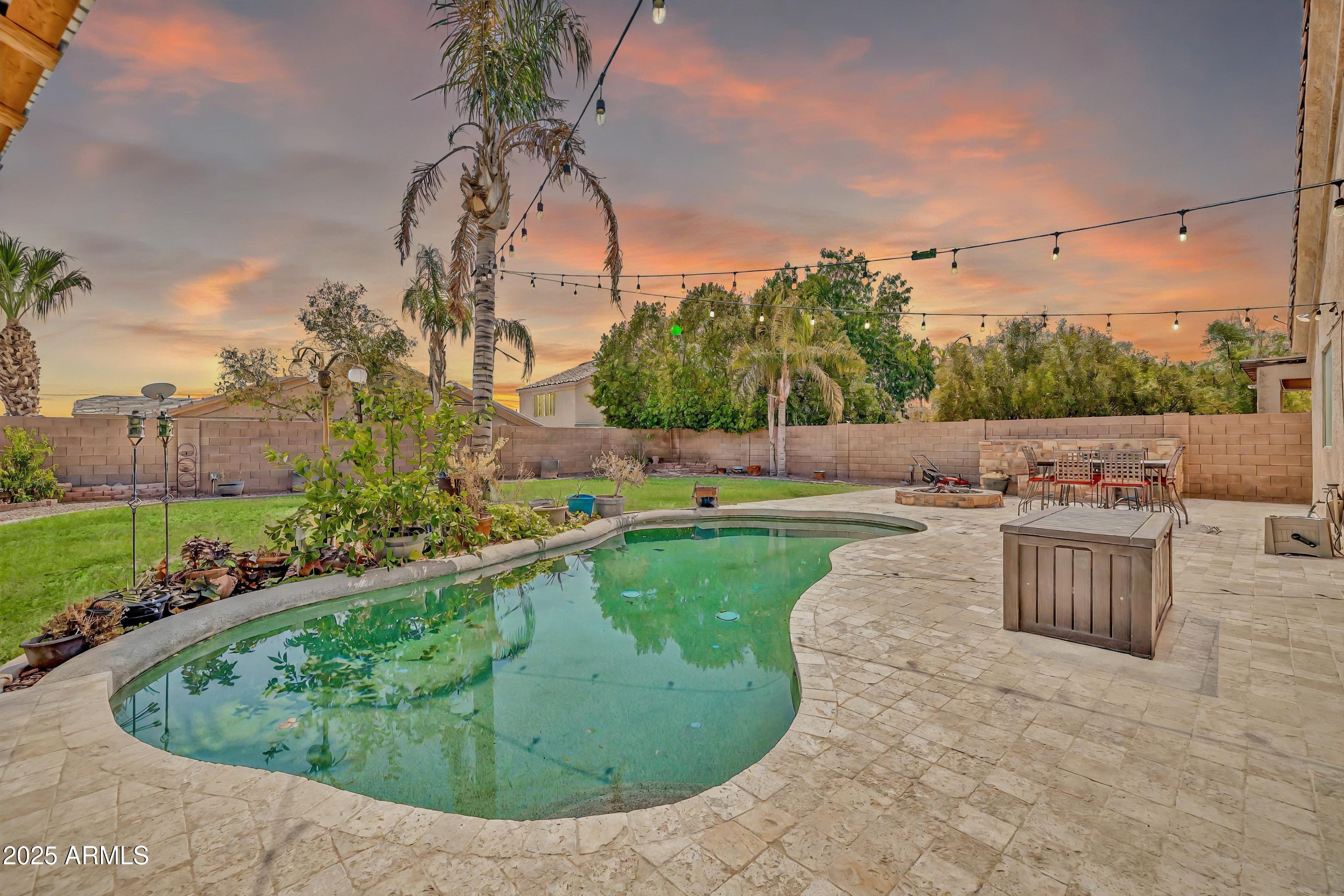 9129 W YUKON Drive
