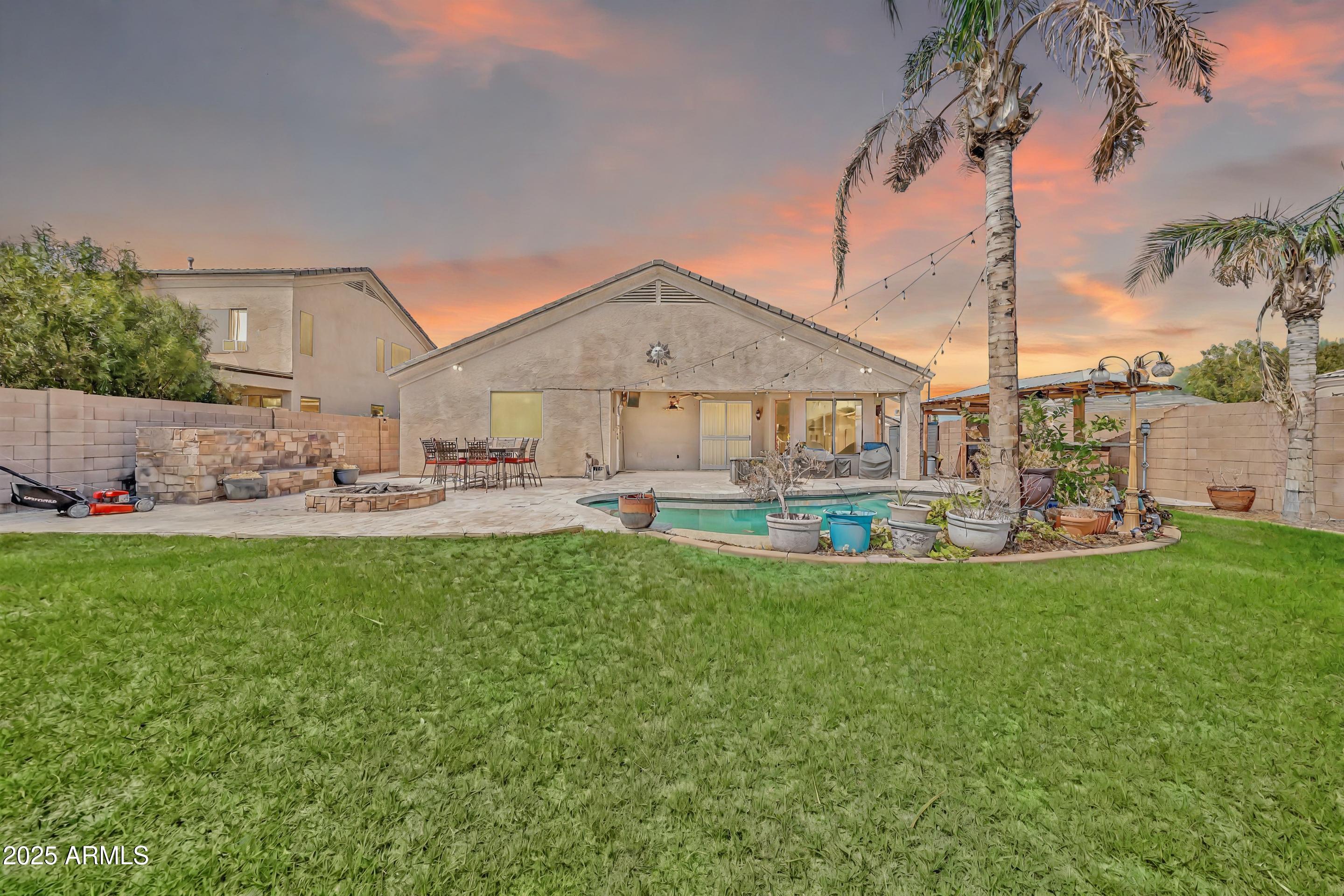 9129 W YUKON Drive