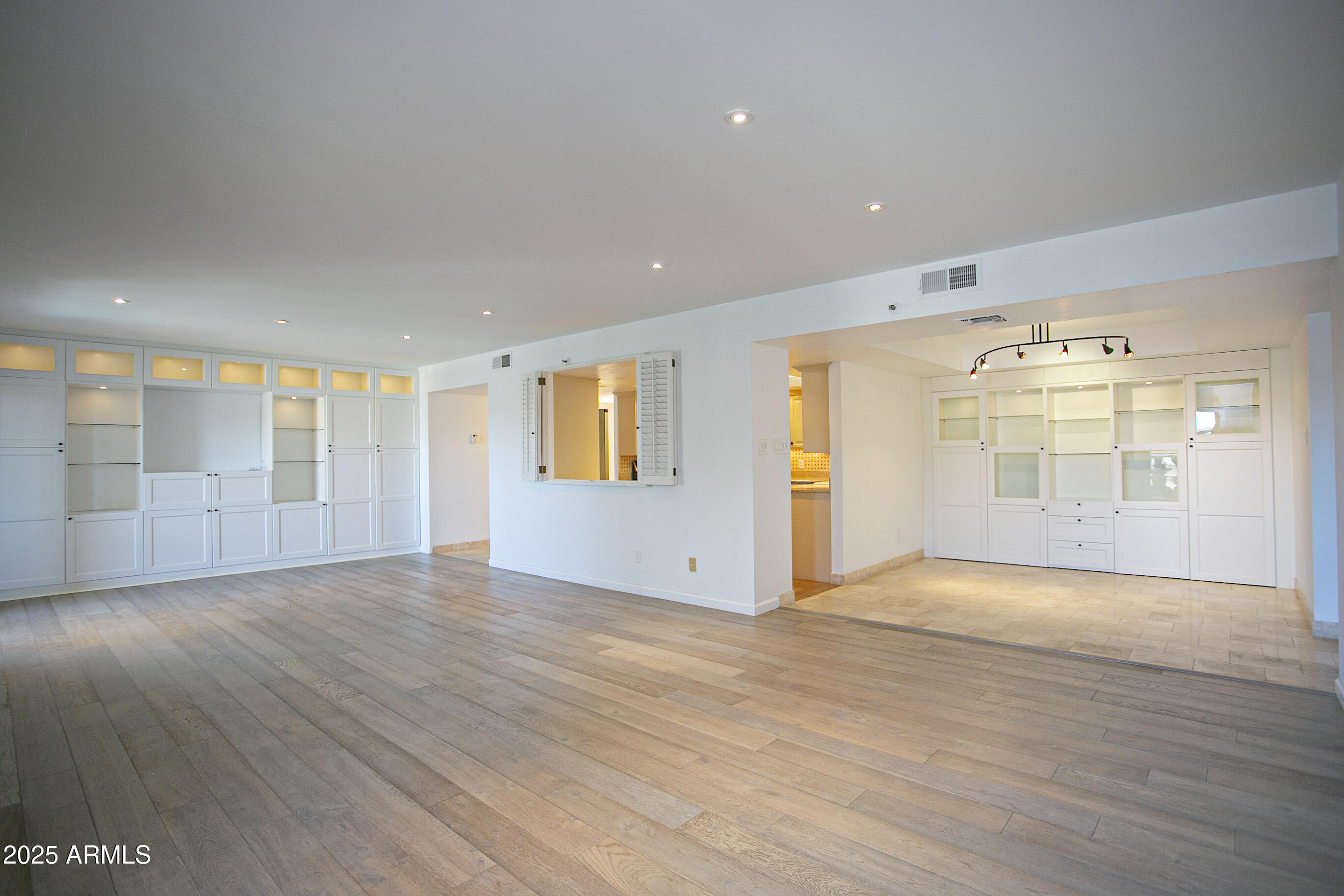 7850 E Camelback Road 406