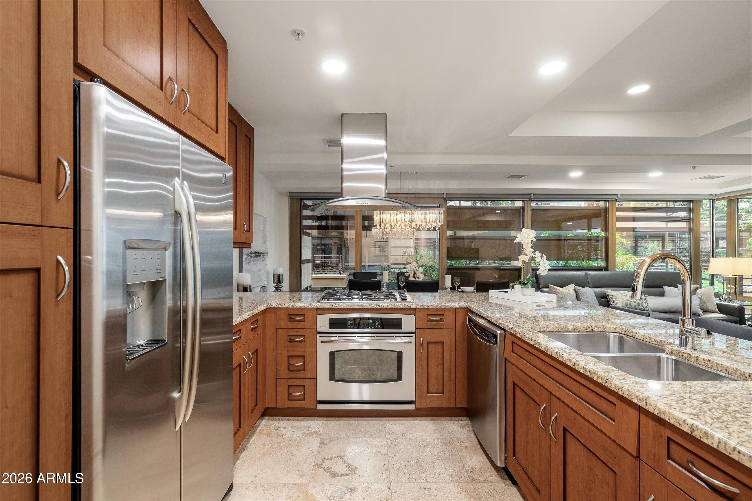 7157 E RANCHO VISTA Drive 2012