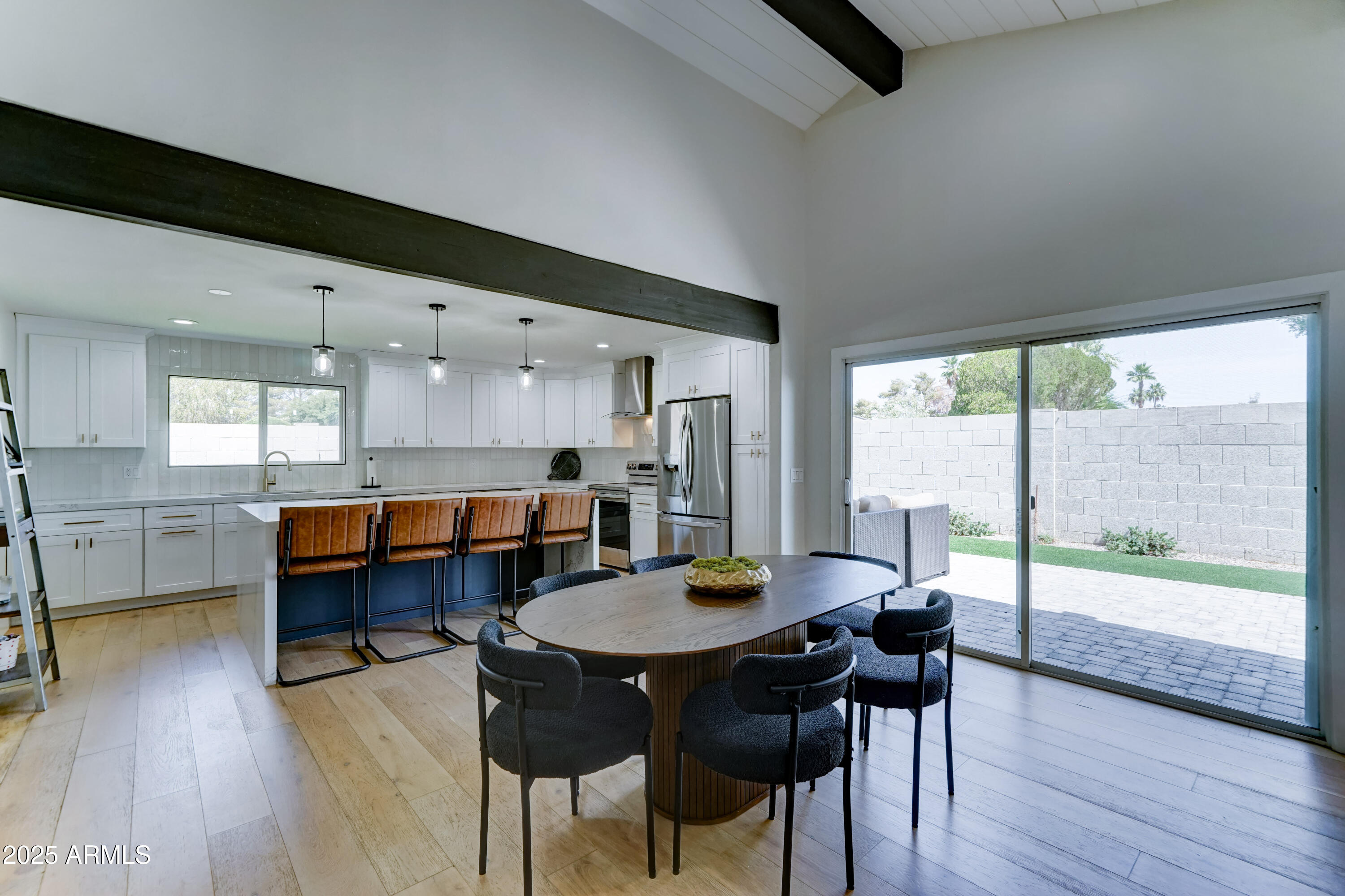 7524 N VIA DEL ELEMENTAL --