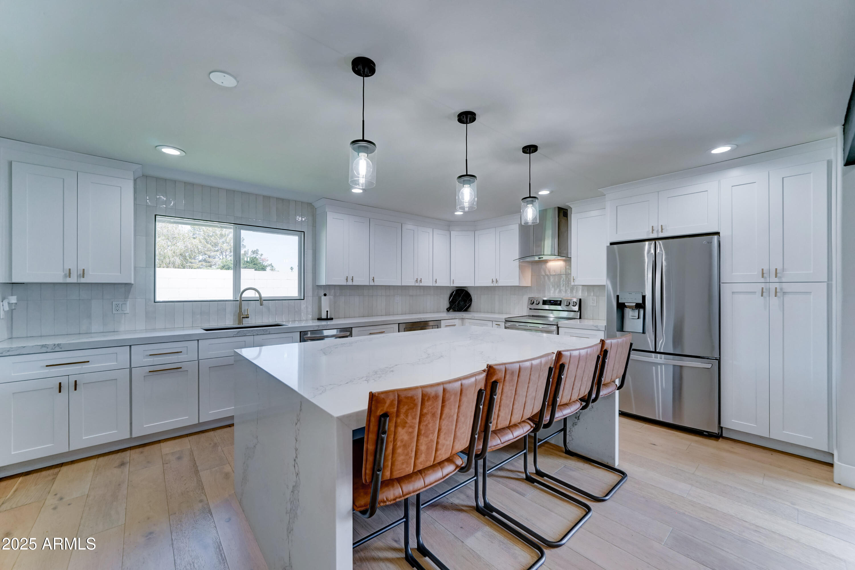7524 N VIA DEL ELEMENTAL --