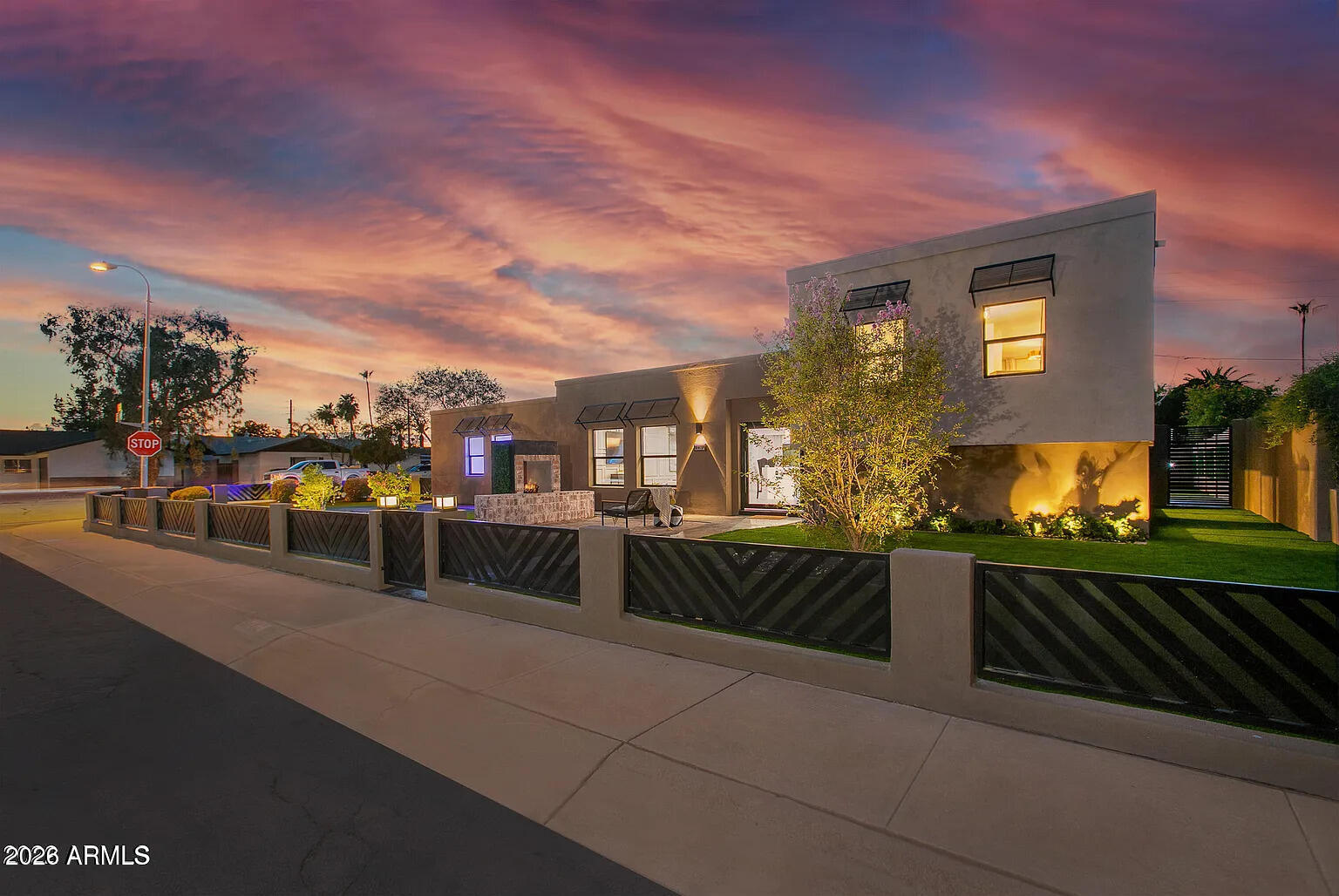 8402 E CITRUS Way