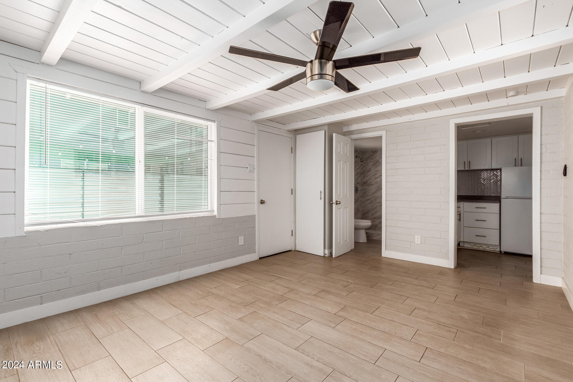 3027 N 37th Street 6