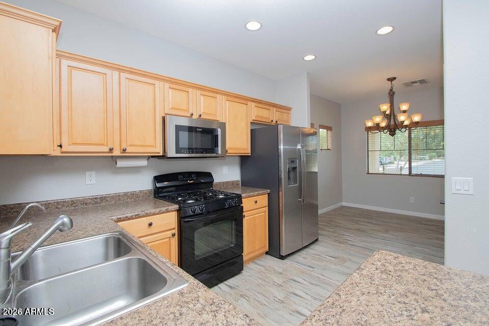 232 W Stanley Avenue