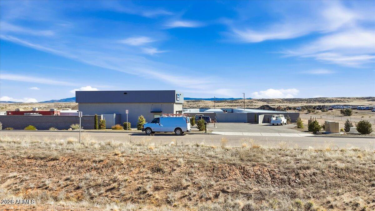 6734 GENERATION Lane 8