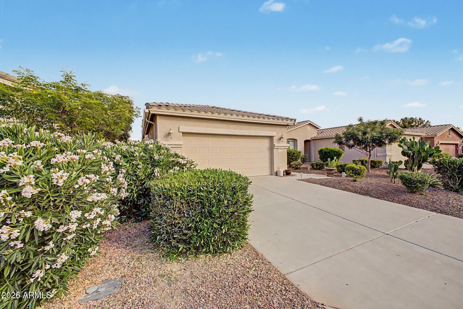 41975 W ELLINGTON Lane