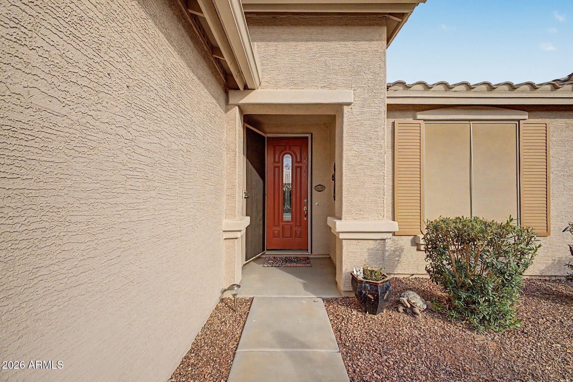 41975 W ELLINGTON Lane