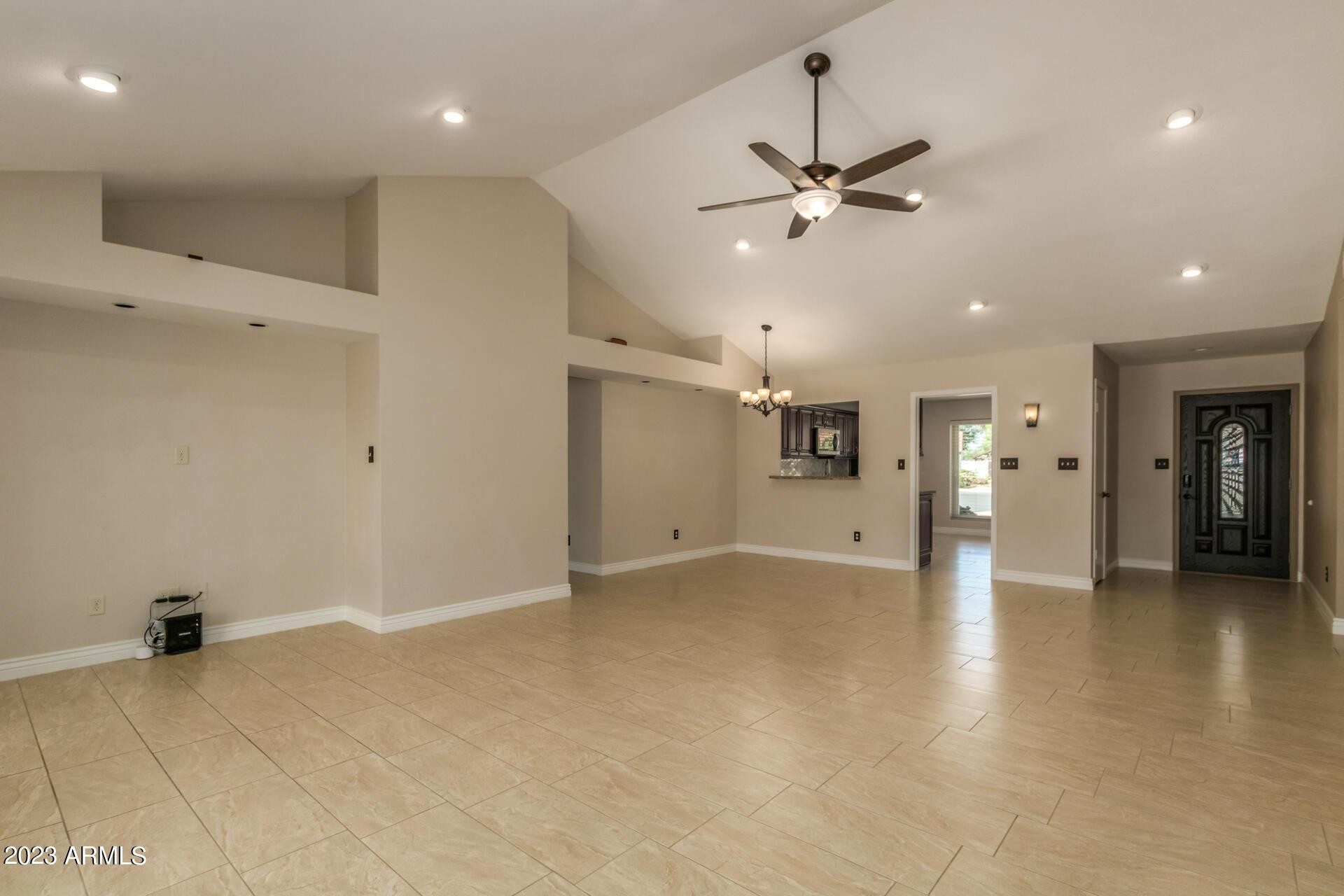 661 S Oak Circle