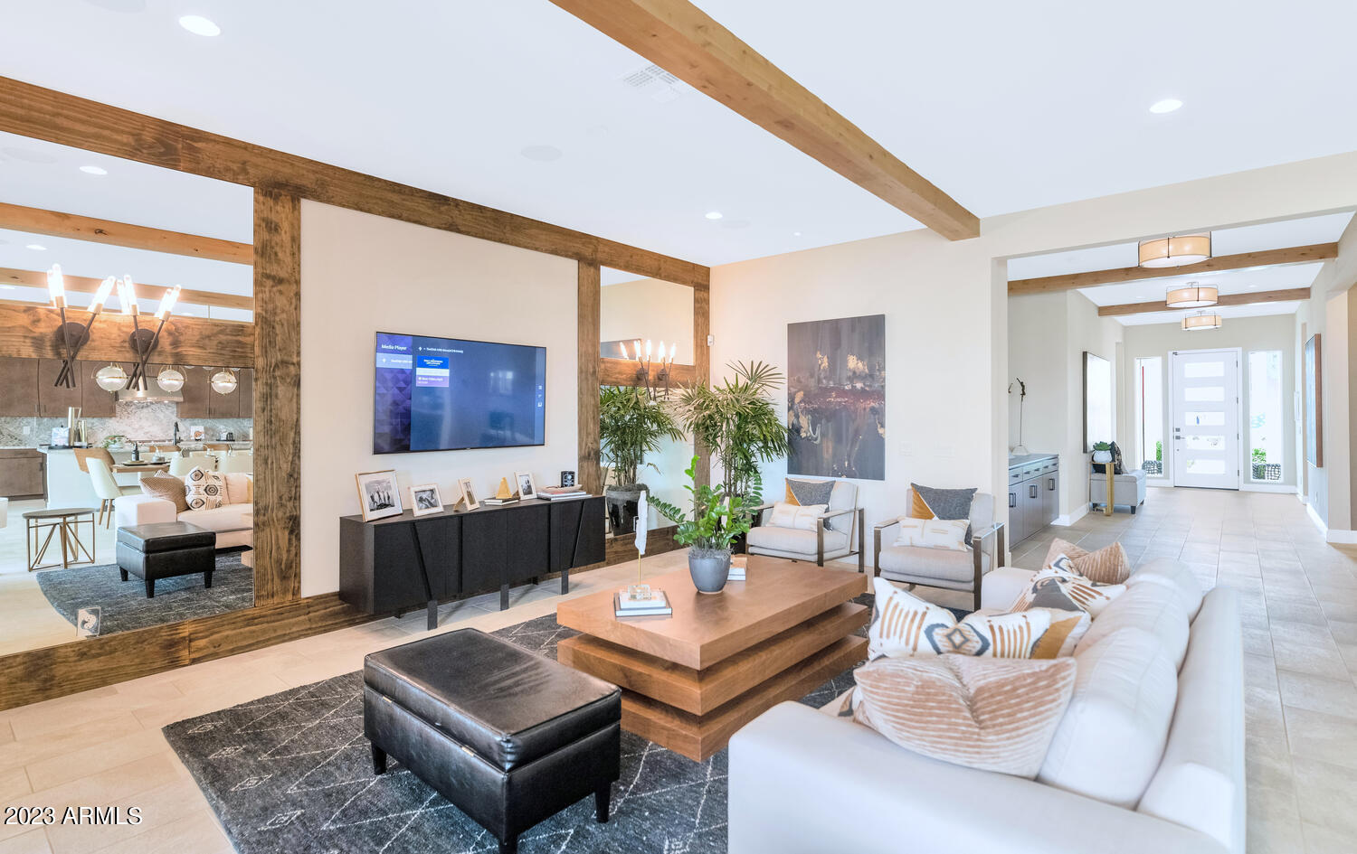 10118 E TESLA Avenue