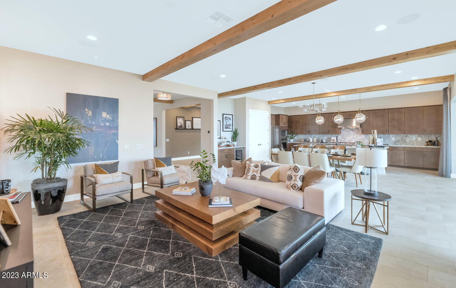 10118 E TESLA Avenue