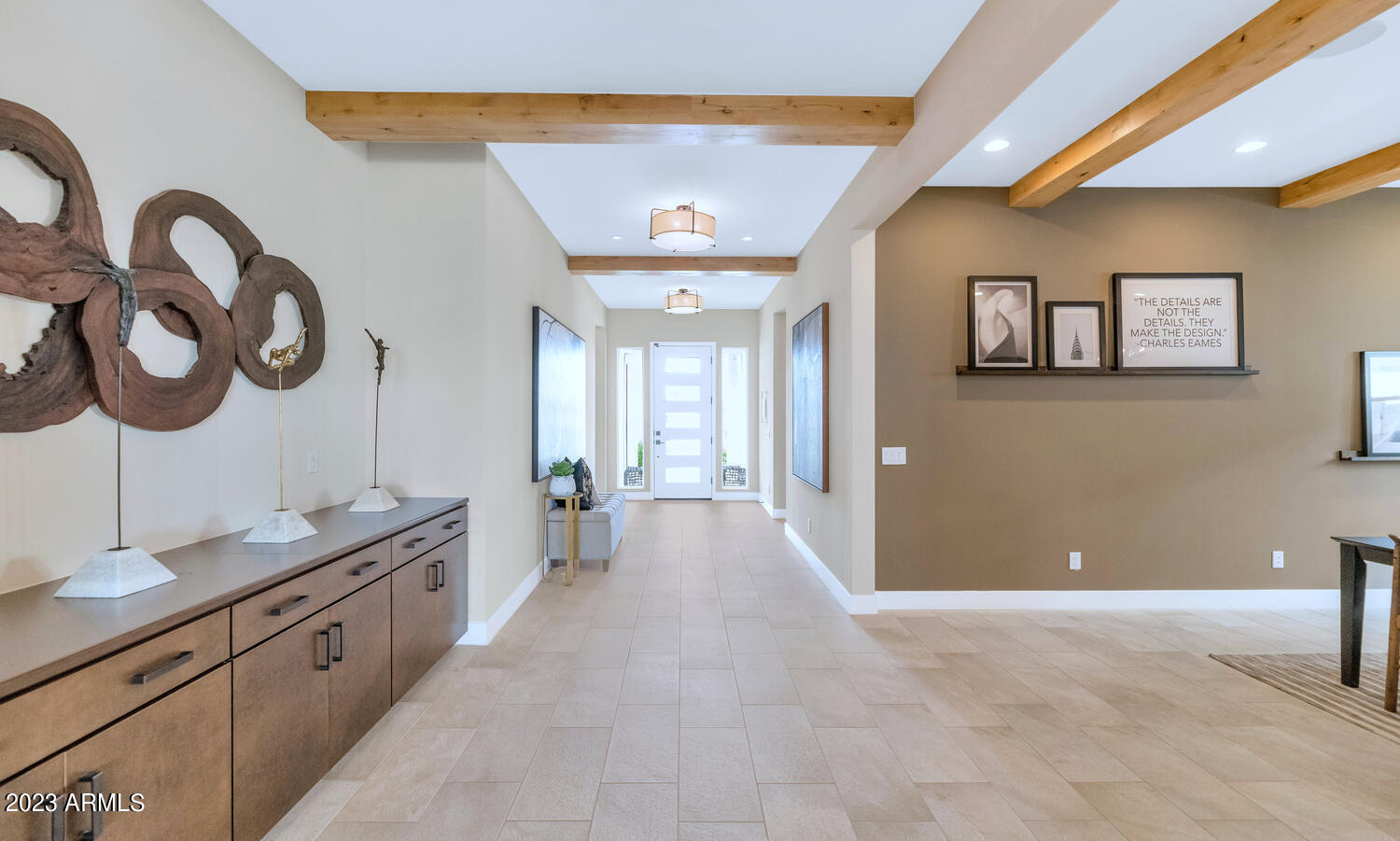 10118 E TESLA Avenue