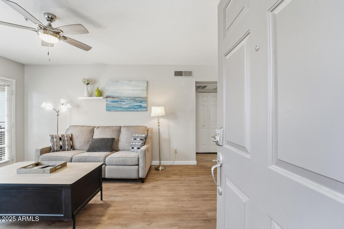 1825 W RAY Road 2044