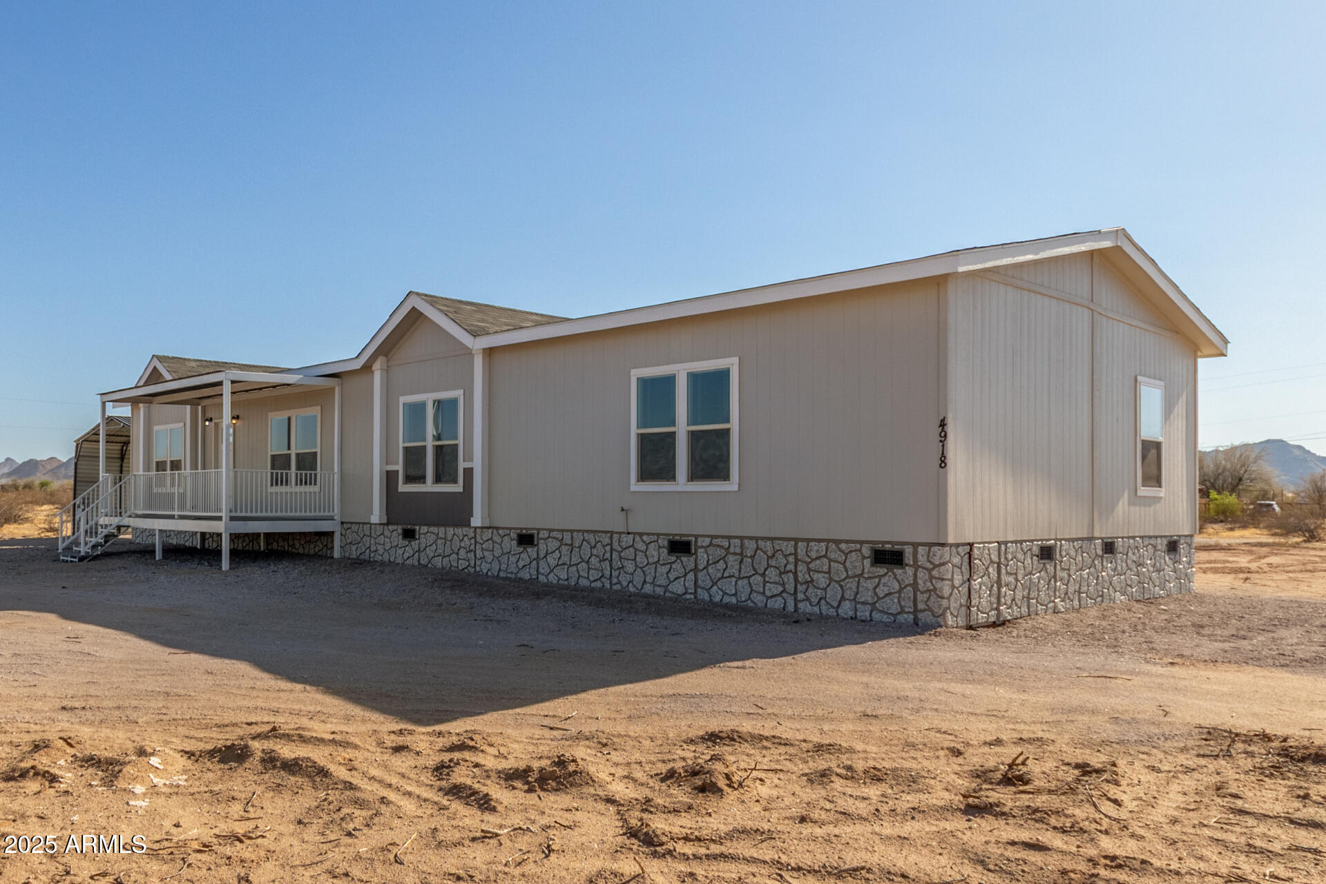 4918 N Schlegel Road