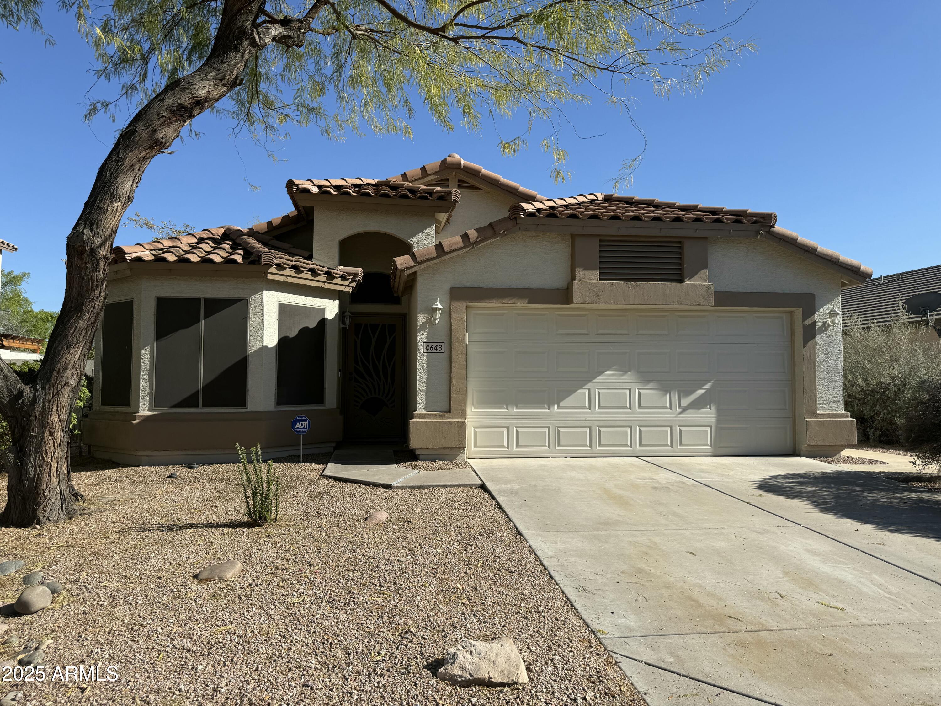 4643 E CHERRY HILLS Drive