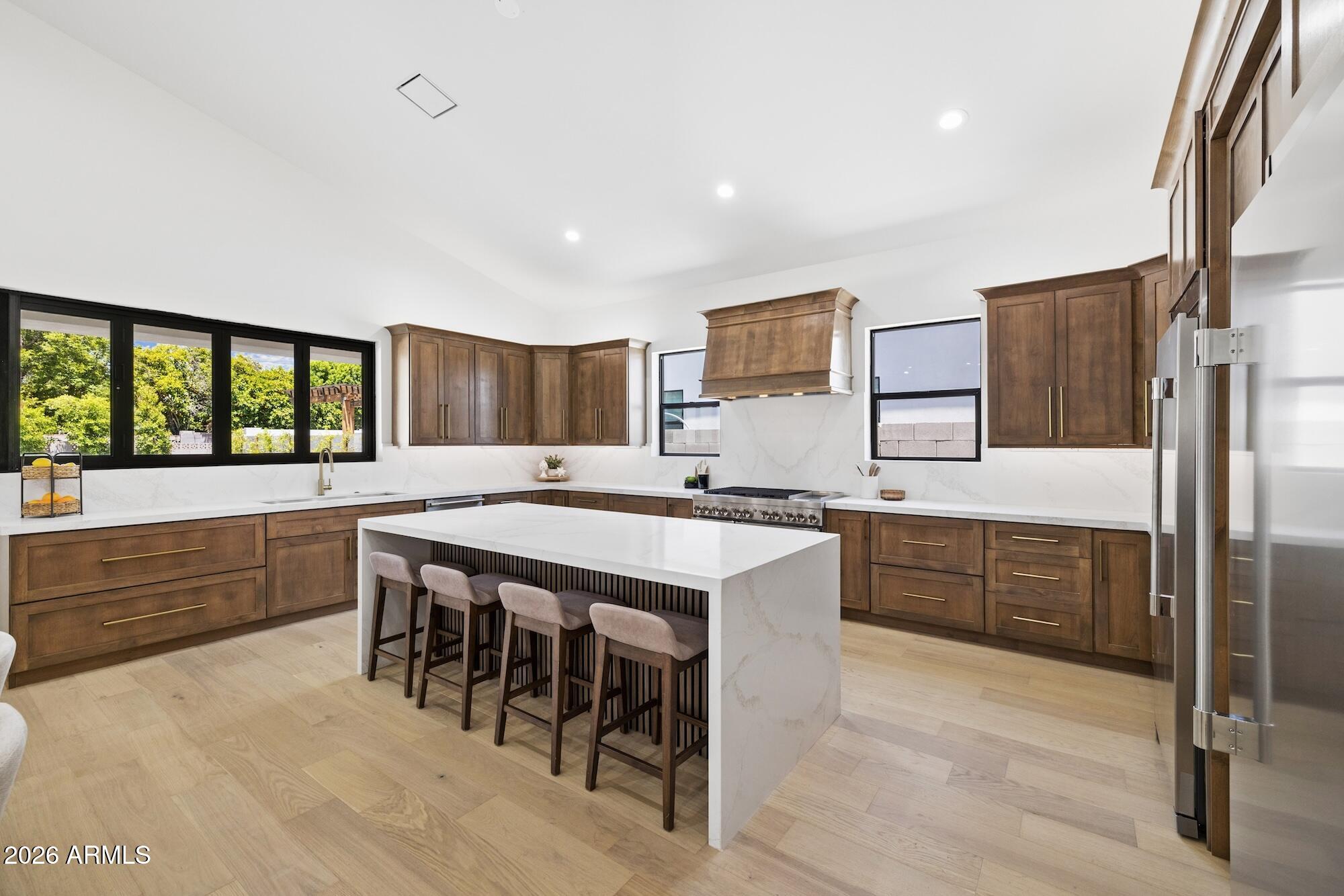 4108 E AVALON Drive