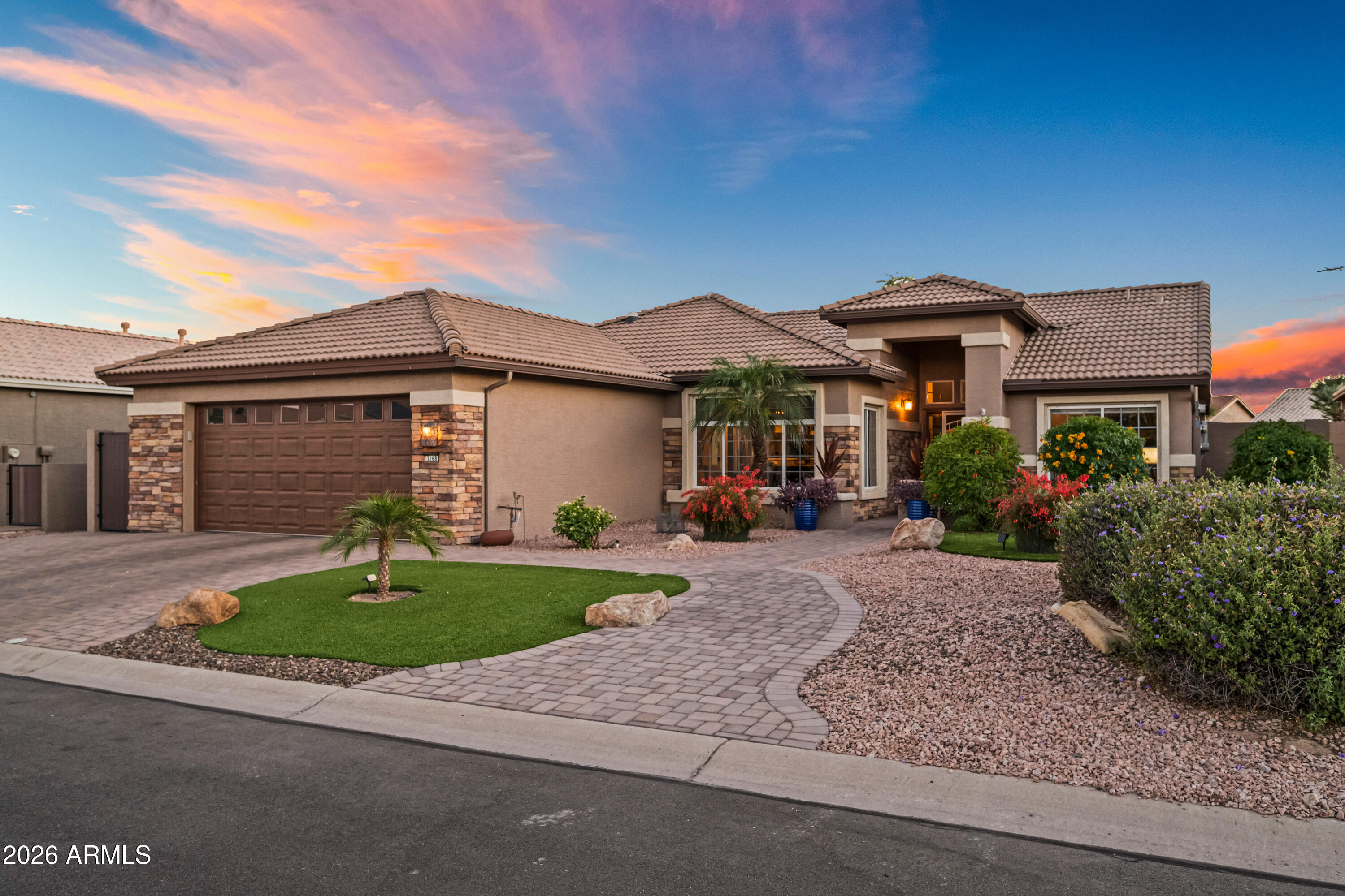 3268 N PALMER Drive