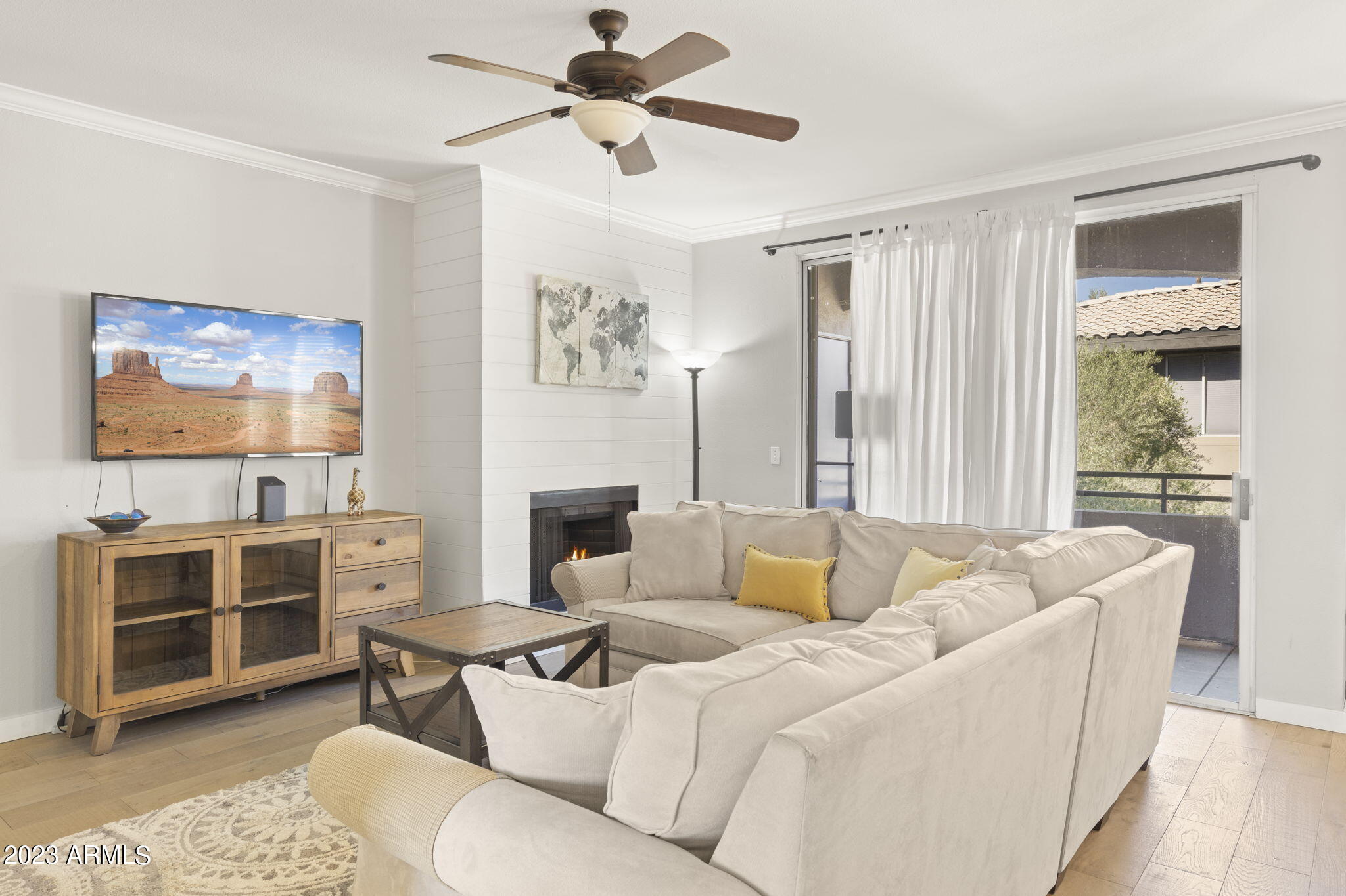 7009 E ACOMA Drive 2153