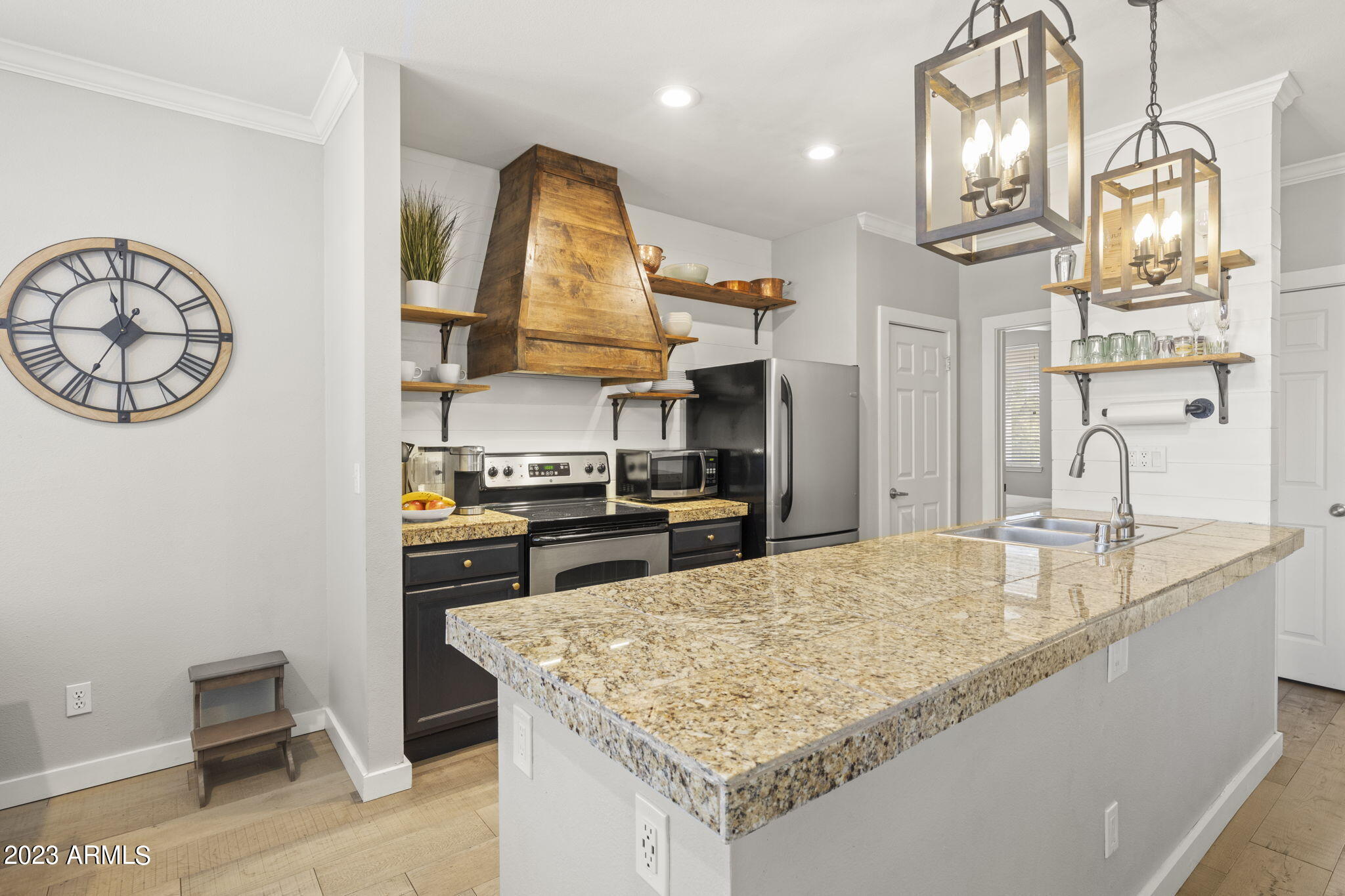 7009 E ACOMA Drive 2153