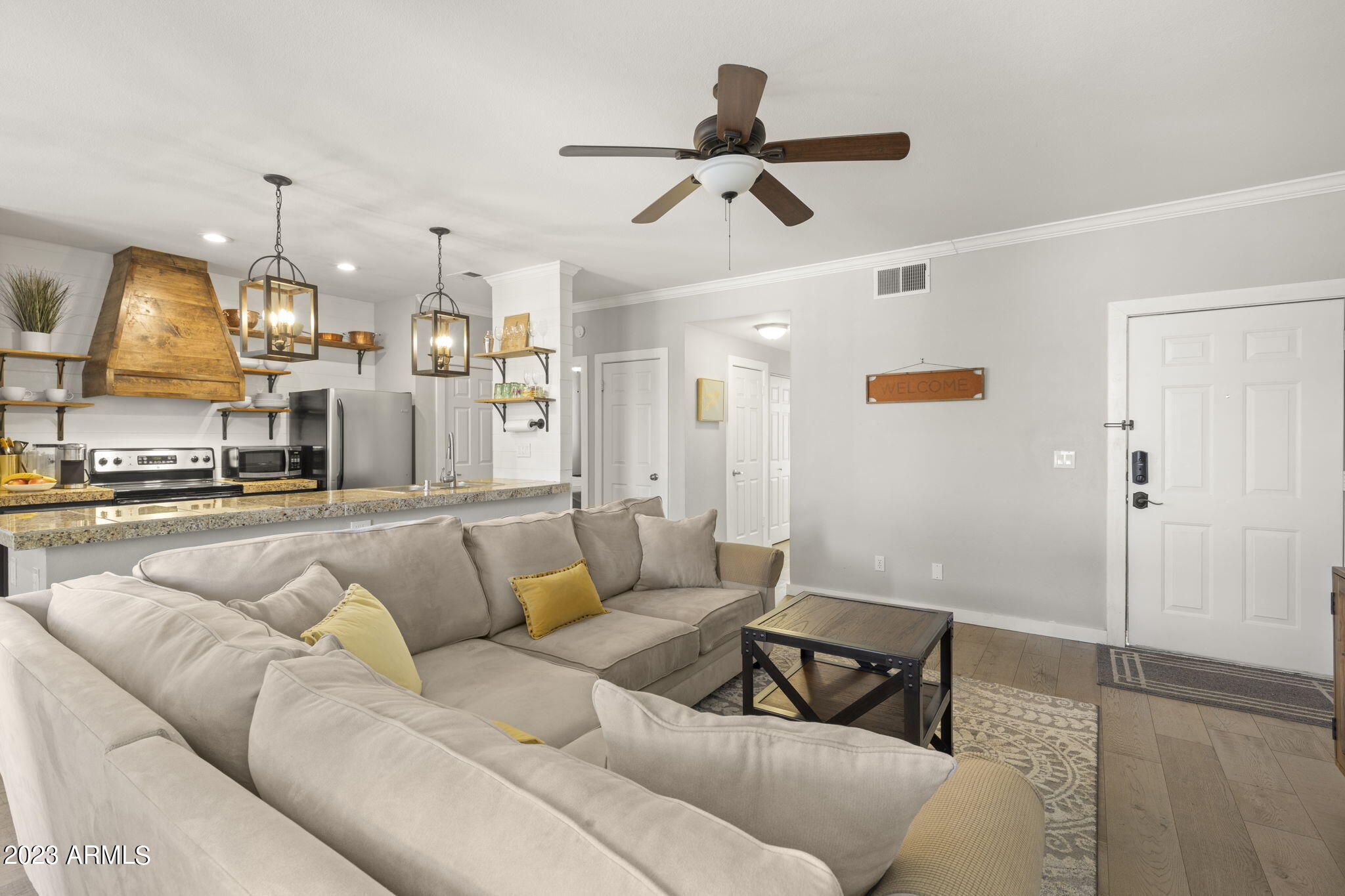 7009 E ACOMA Drive 2153