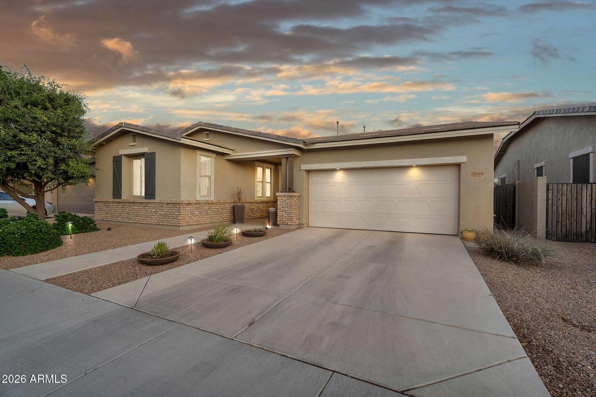 22549 E AVENIDA DEL VALLE --