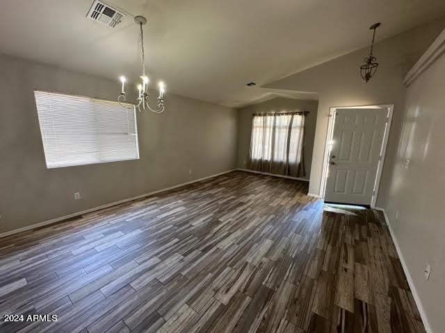 2425 S 159th Lane