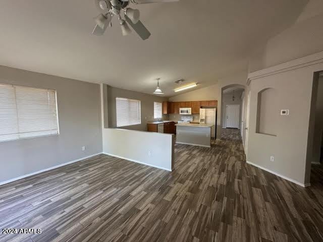 2425 S 159th Lane