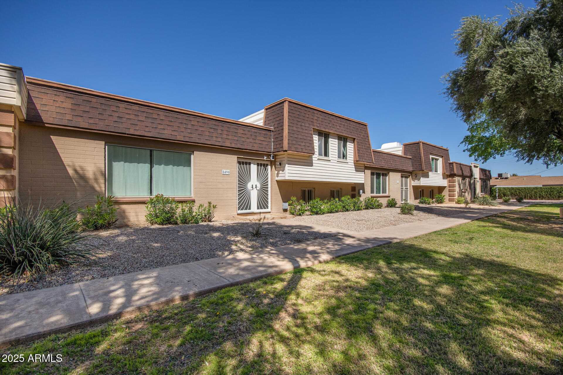 8490 E CHAPARRAL Road