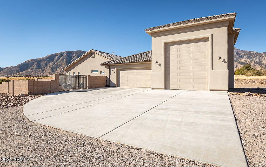 WILD HORSE UNIT 2 - Residential