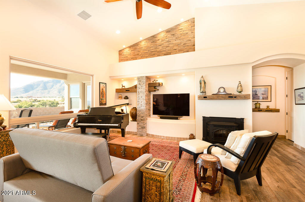WILD HORSE UNIT 2 - Residential