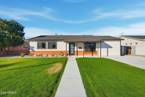 2324 E Heatherbrae Drive Phoenix AZ 85016