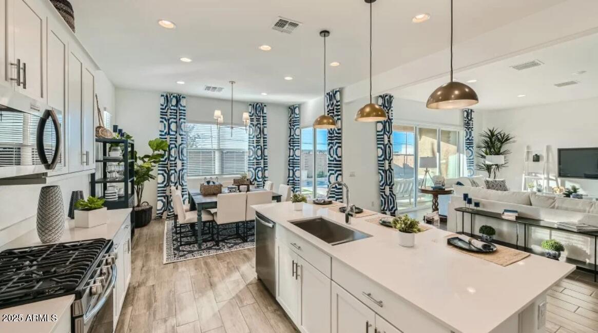 3315 E CRAFTSMAN Lane