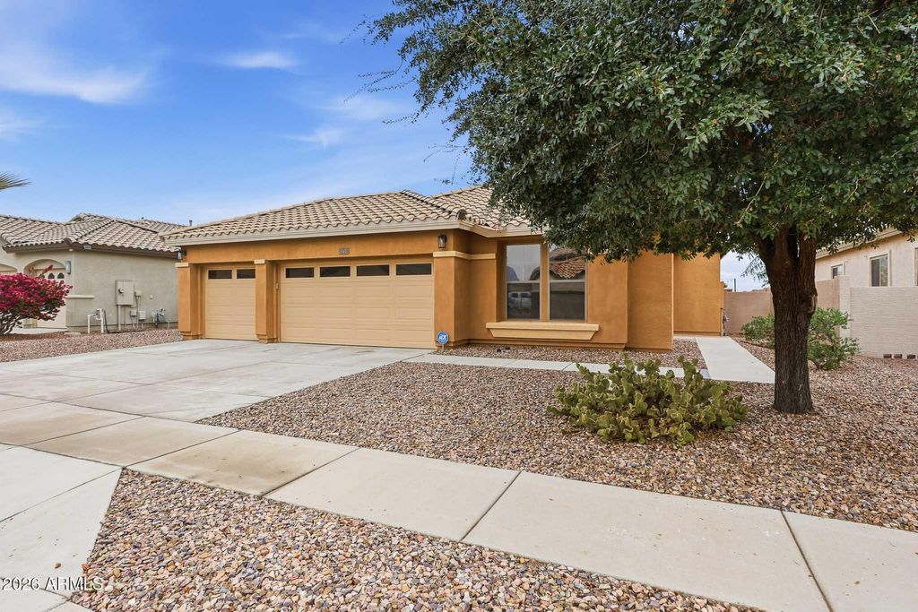Photo of 5219 N 191st Drive, Litchfield Park, AZ 85340 (MLS # 6965925)