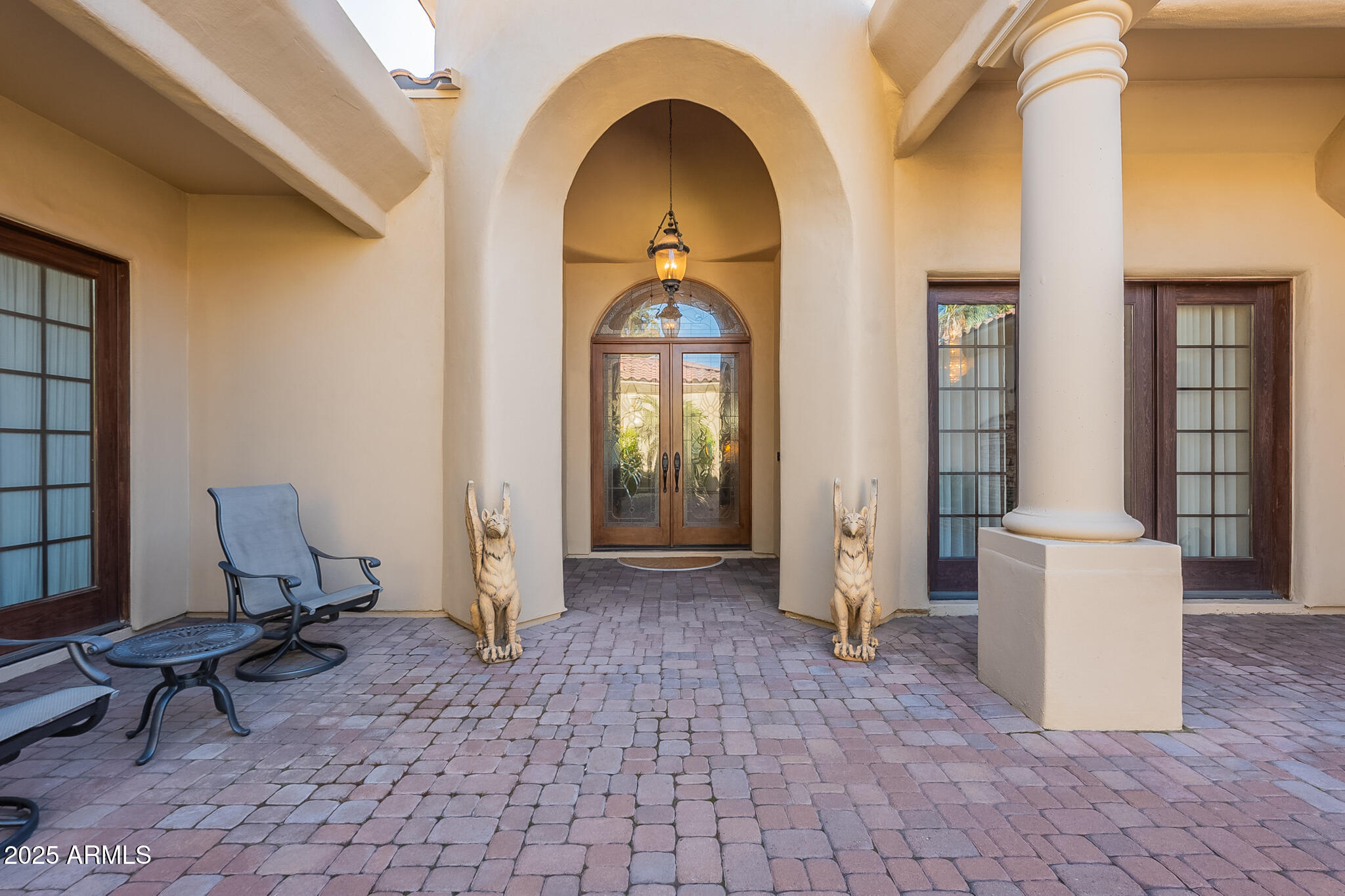 311 E WEXFORD Cove