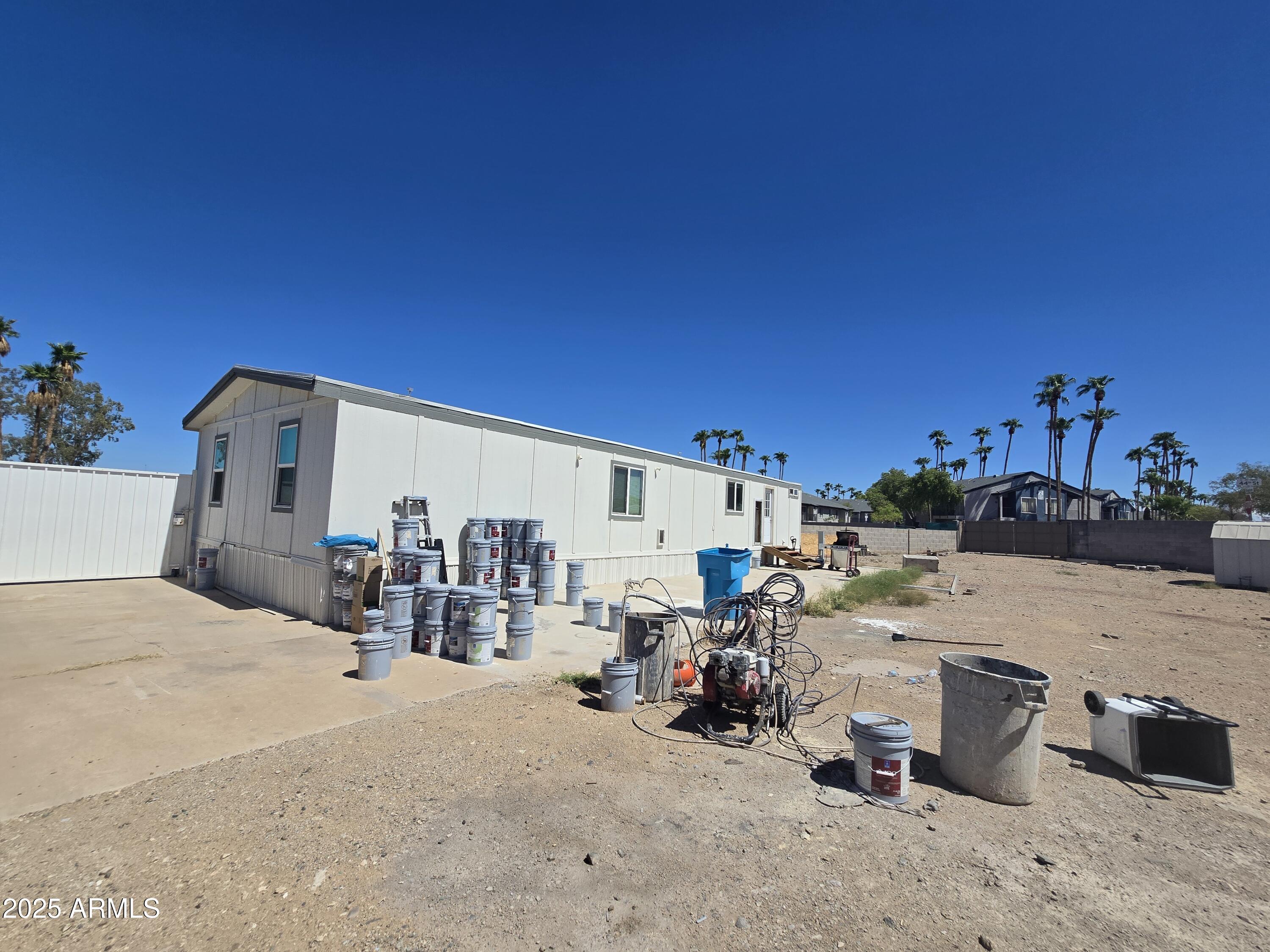 4329 E DARROW Street