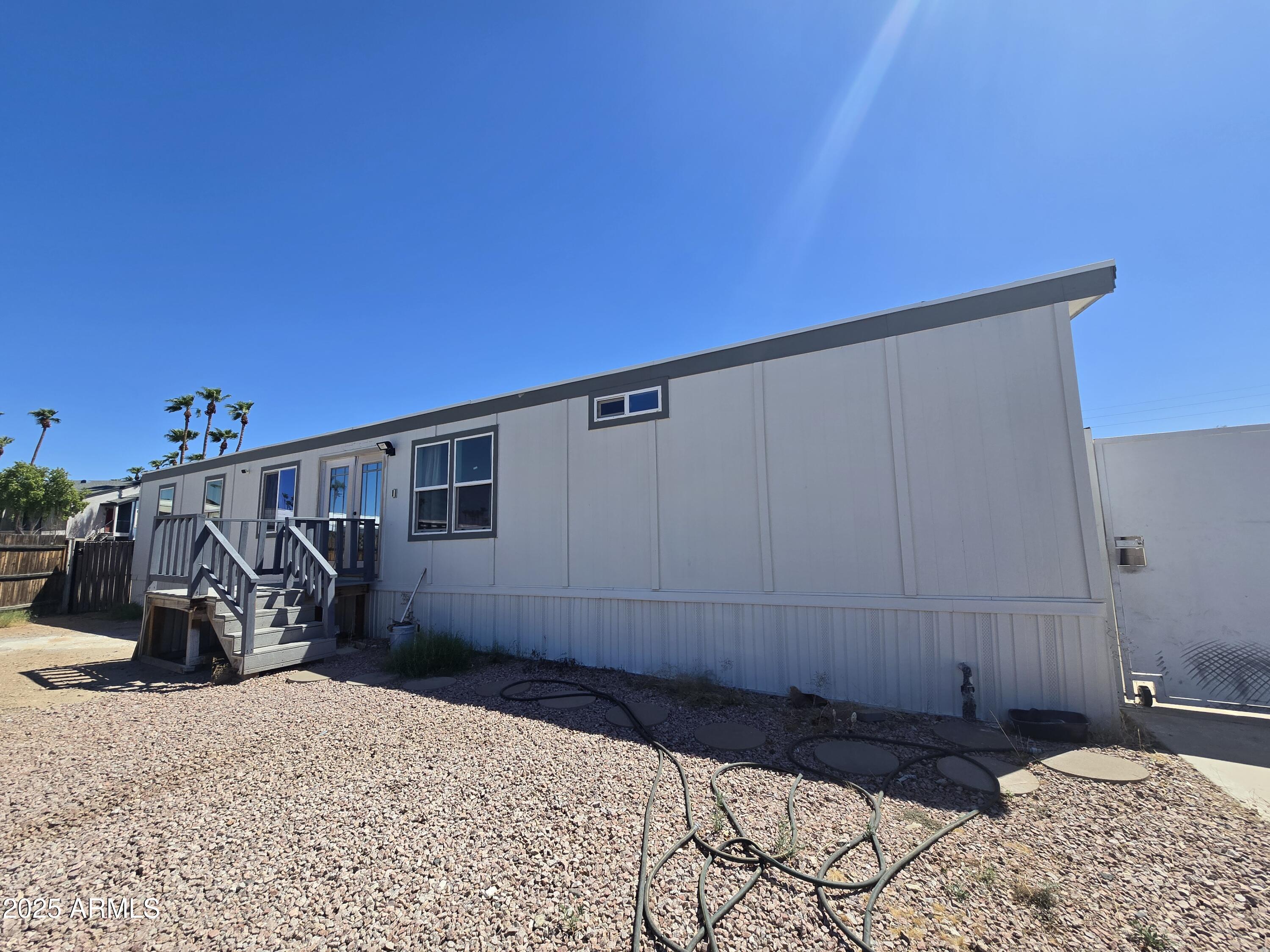 4329 E DARROW Street