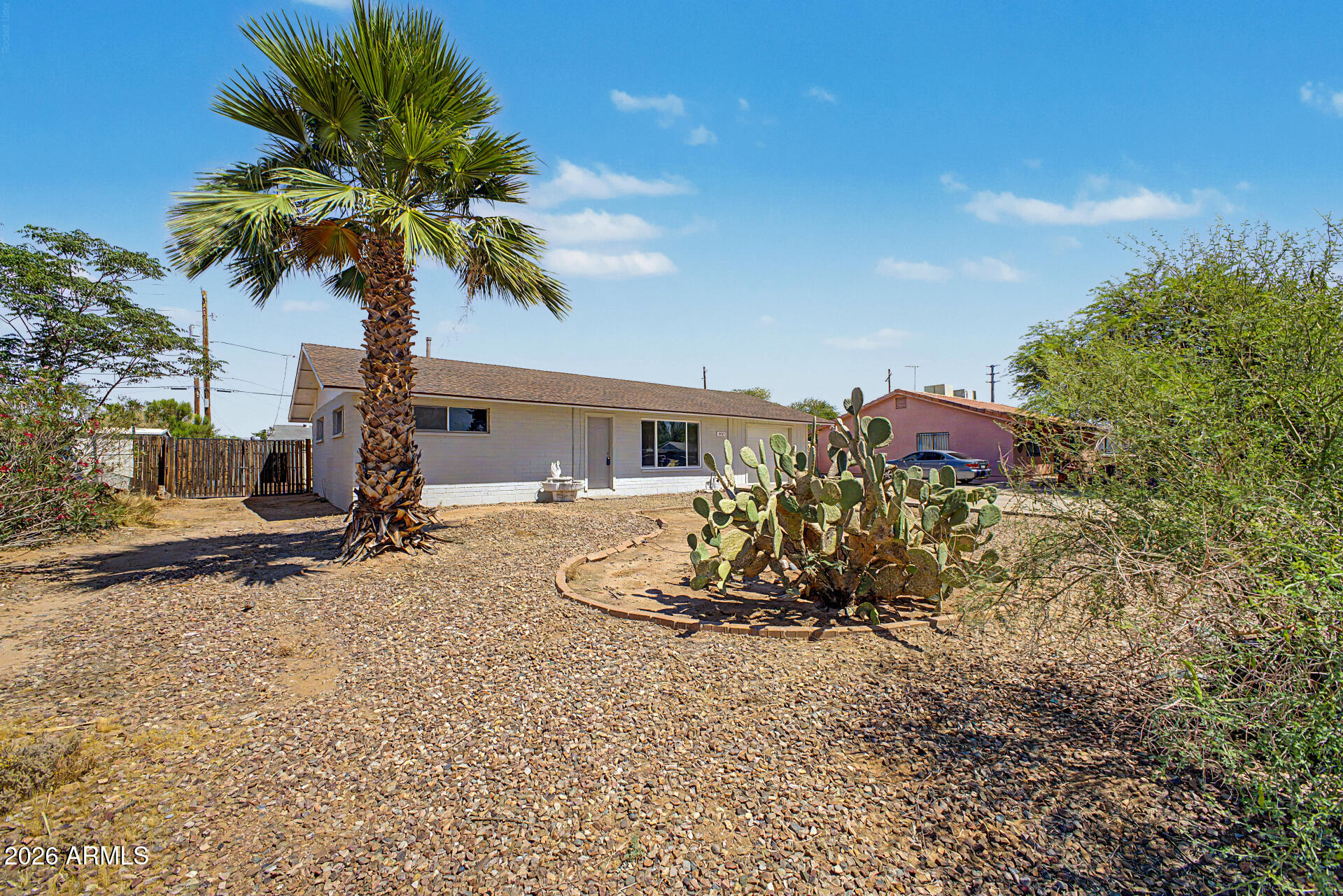 8702 E EDGEWOOD Avenue