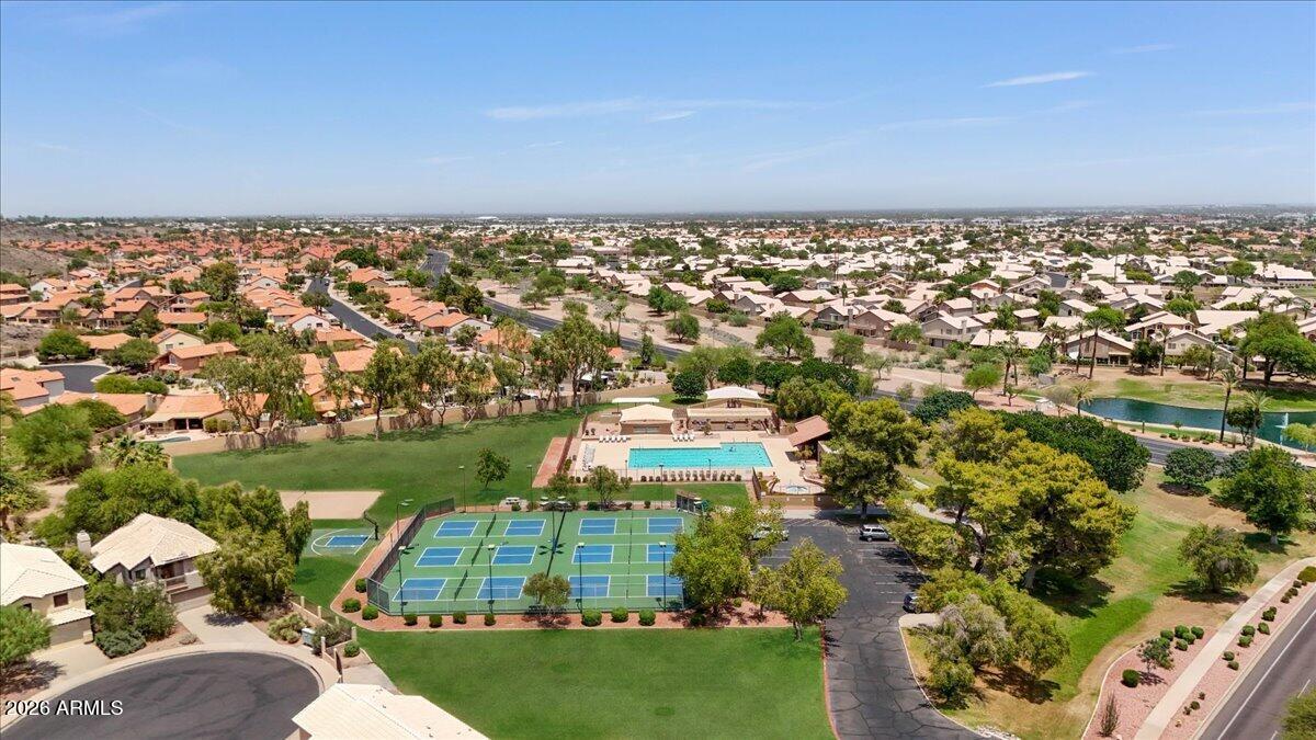 3014 E MUIRWOOD Drive