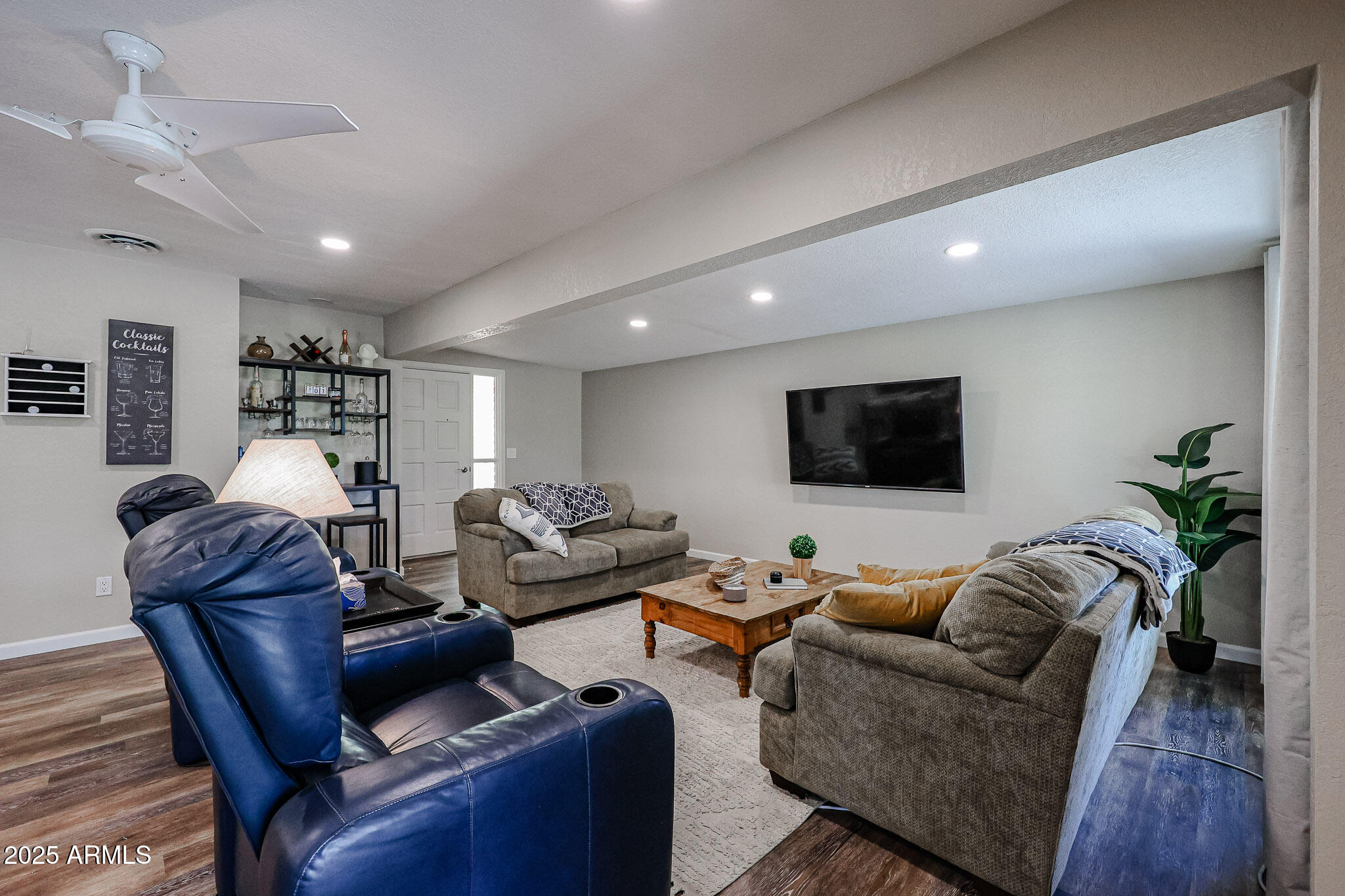 9107 E Fairway Boulevard