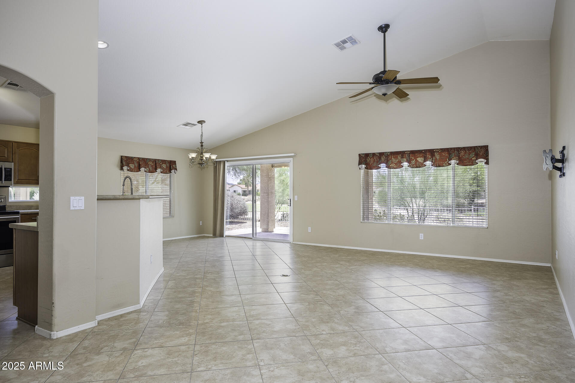255 N SAN JUAN Trail
