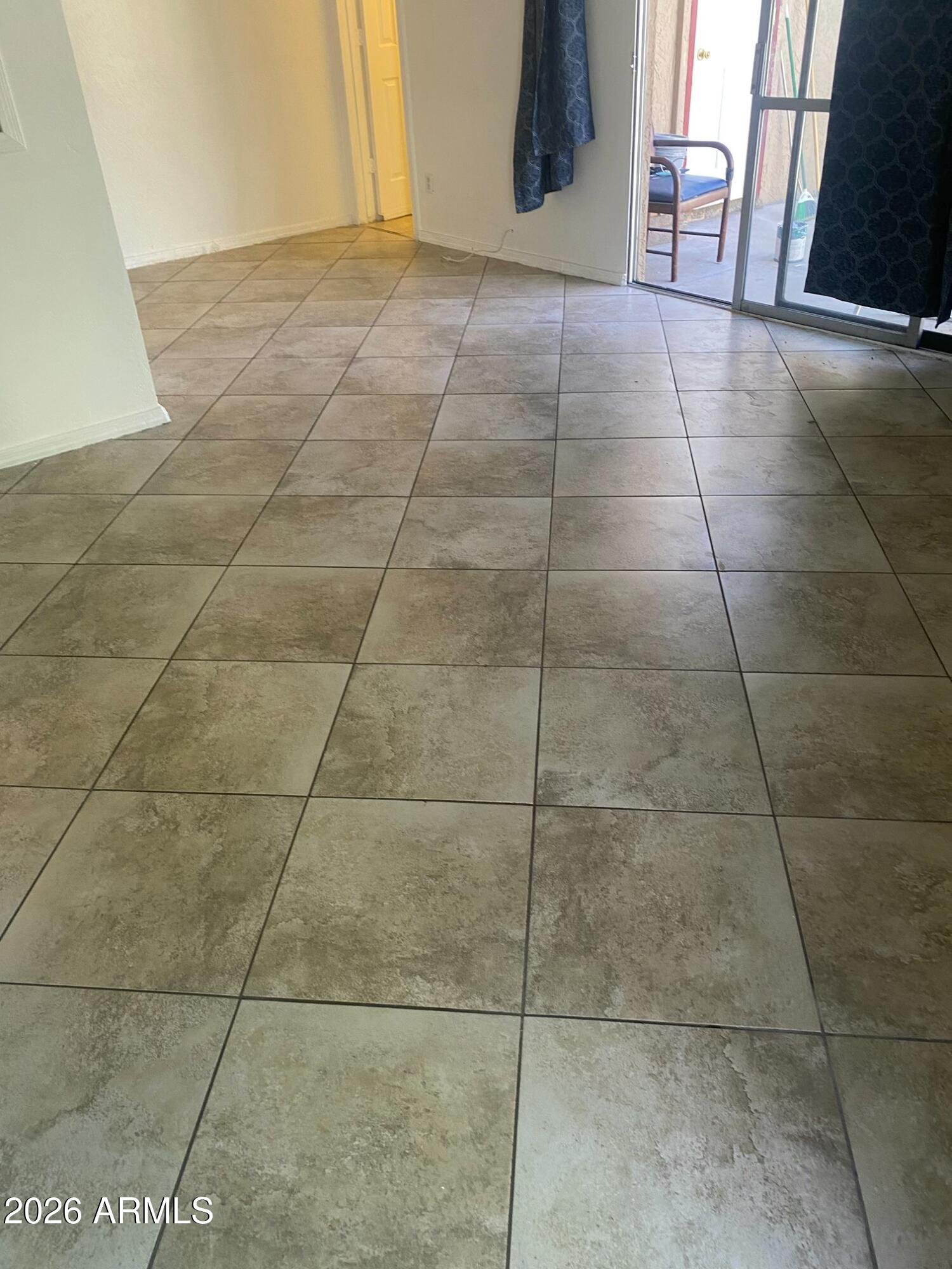 4056 W MESQUITE Lane