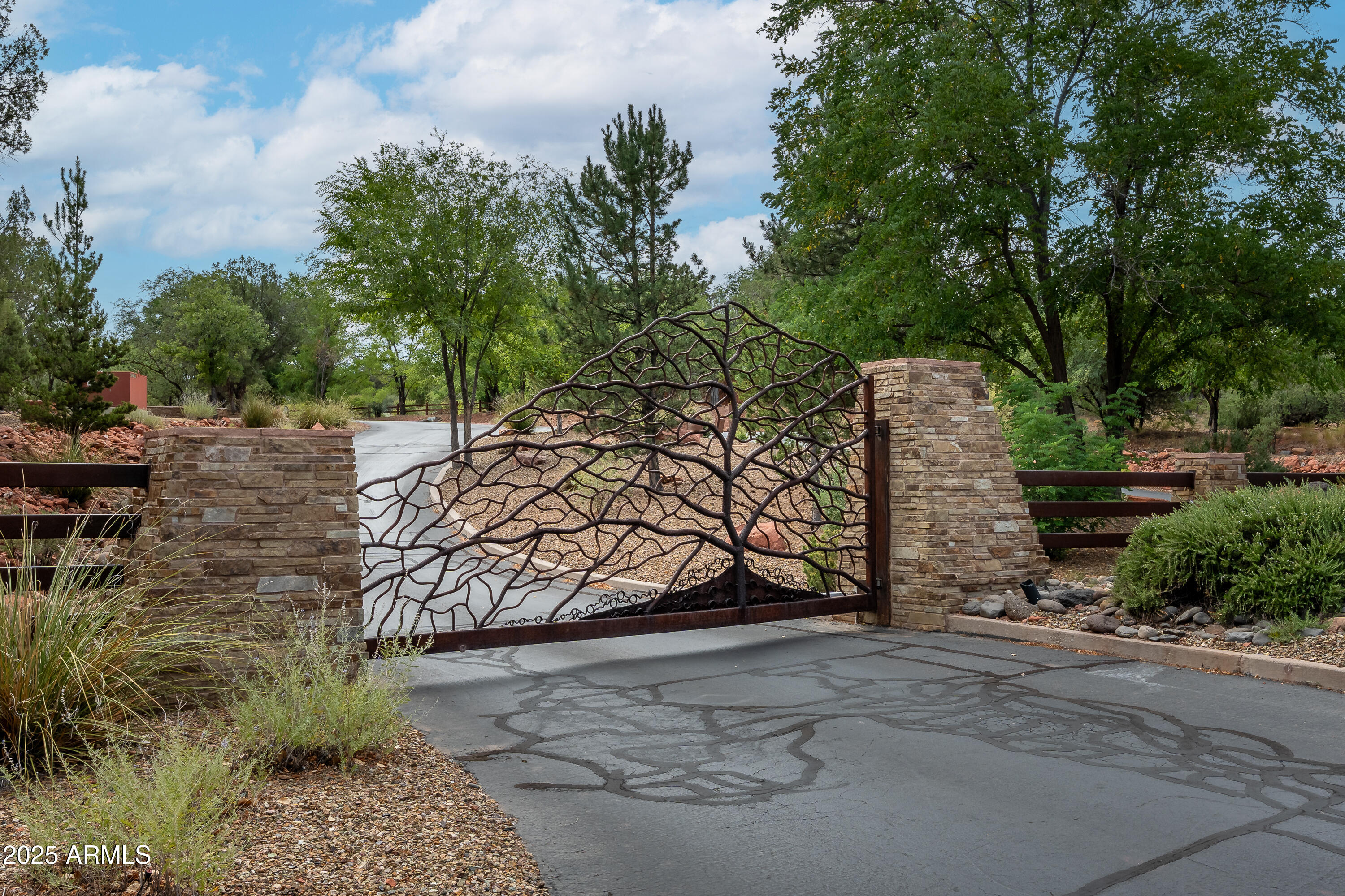 CROSS CREEK RANCH - Land