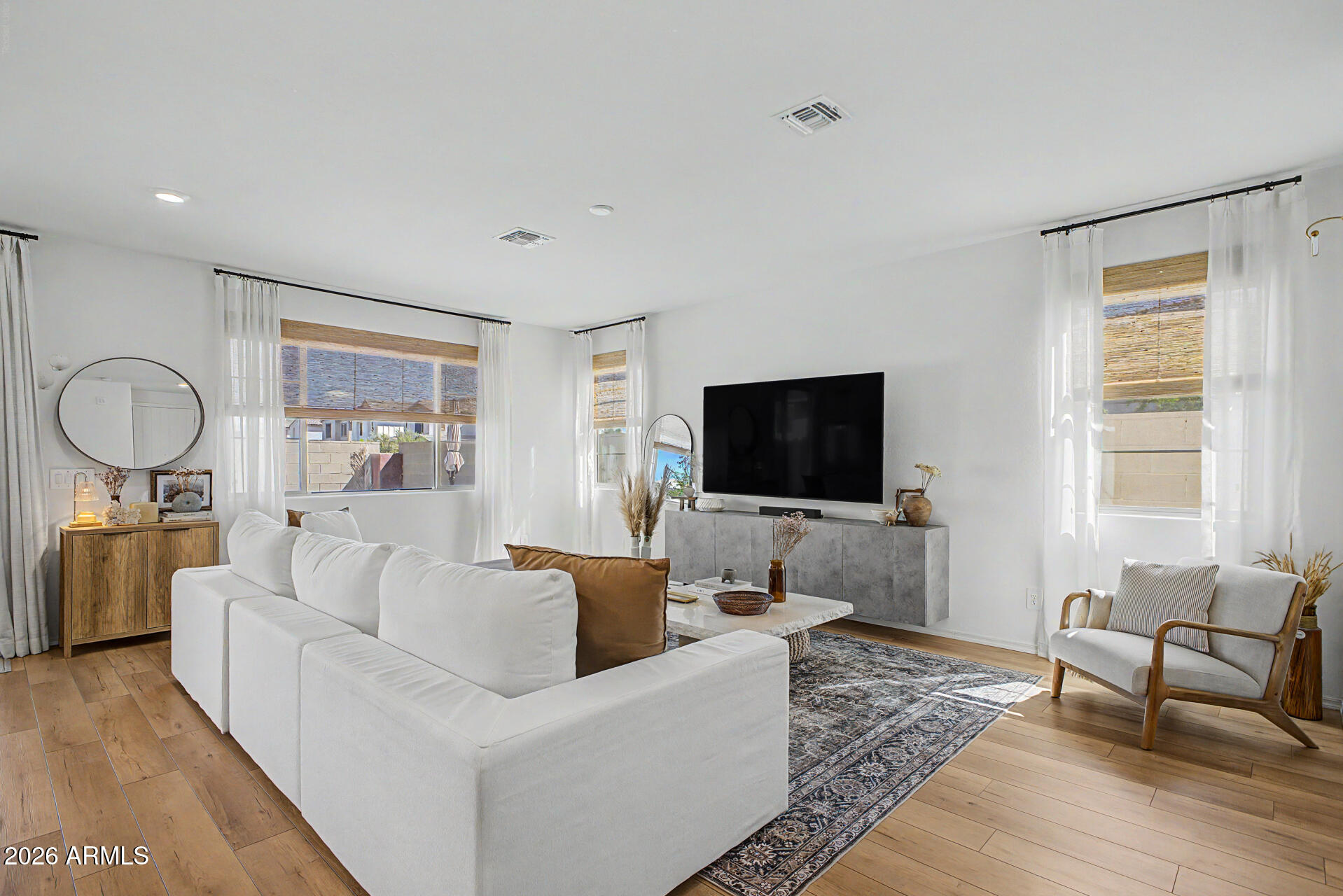 10034 E TAHOE Avenue