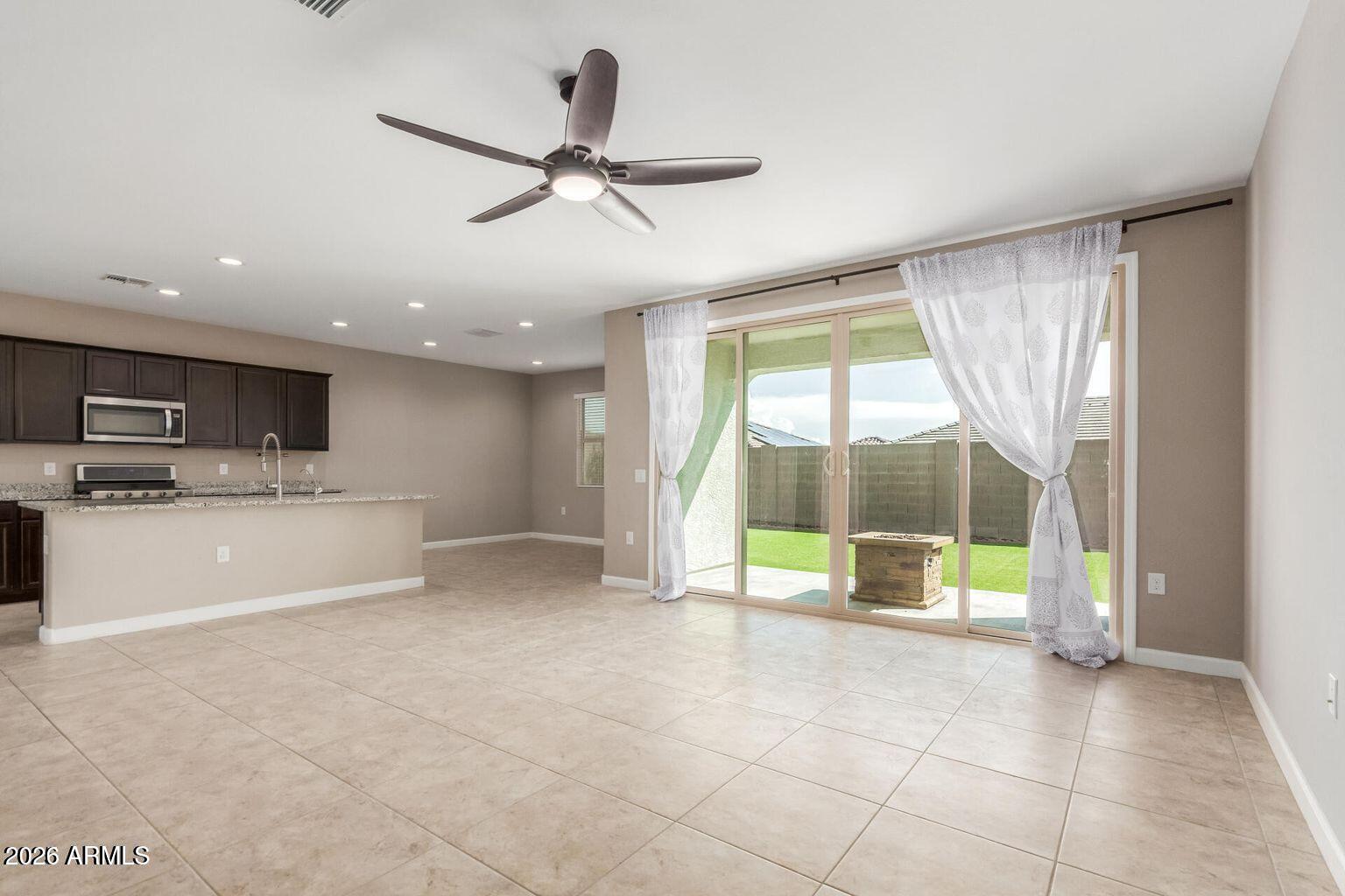 29539 W WHITTON Avenue