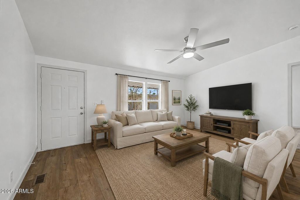Photo of 7130 N 68th Drive, Glendale, AZ 85303 (MLS # 7027063)