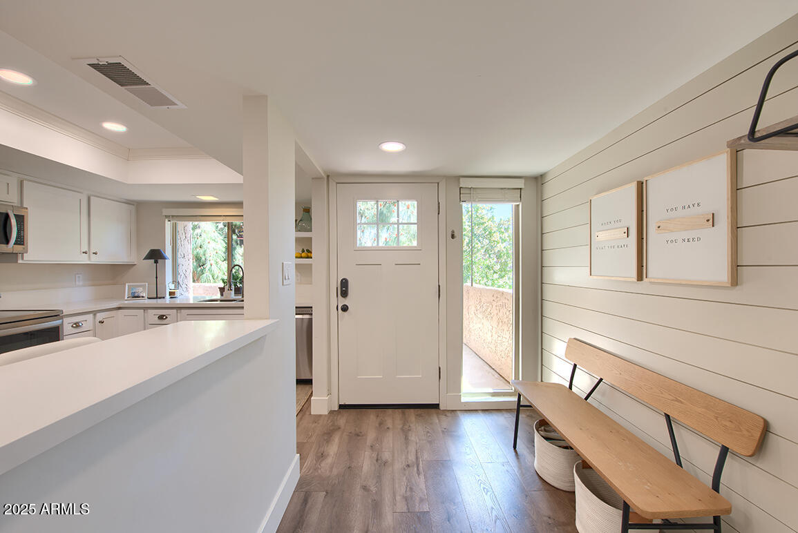 7316 N VIA CAMELLO DEL NORTE -- 106