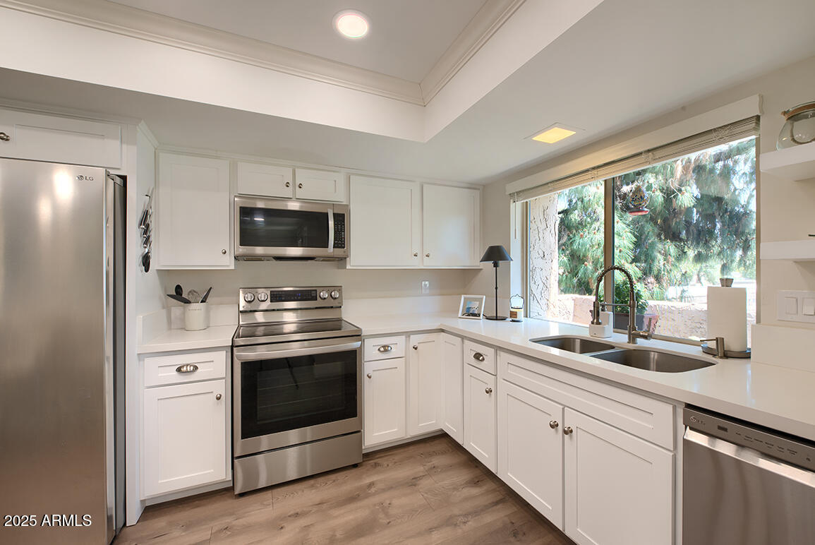 7316 N VIA CAMELLO DEL NORTE -- 106