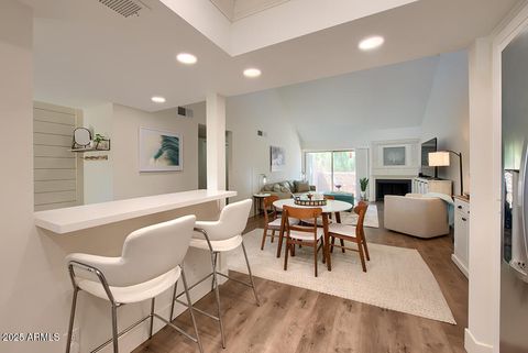 7316 N VIA CAMELLO DEL NORTE -- 106 Scottsdale AZ 85258