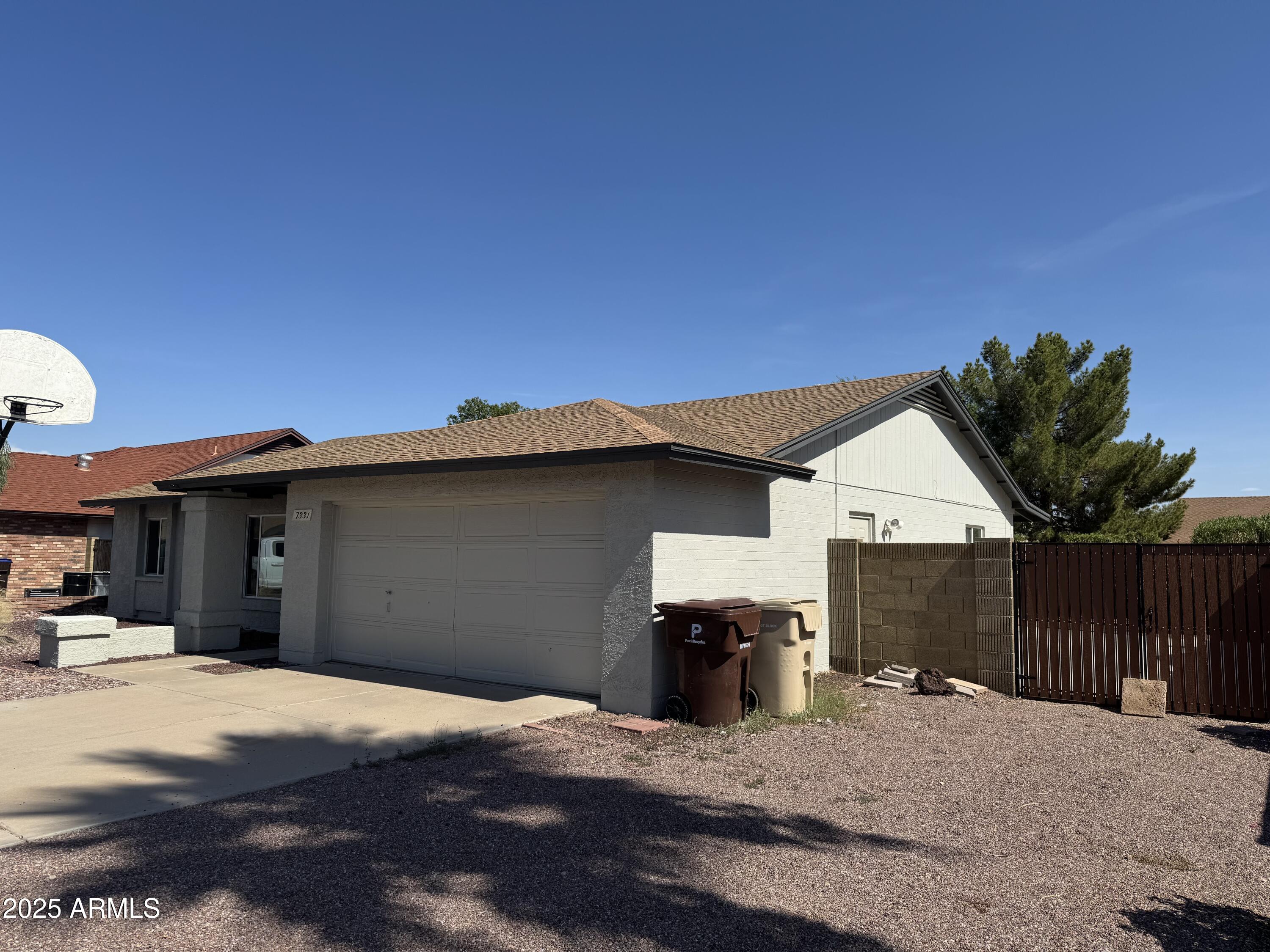 7331 W WINDROSE Drive
