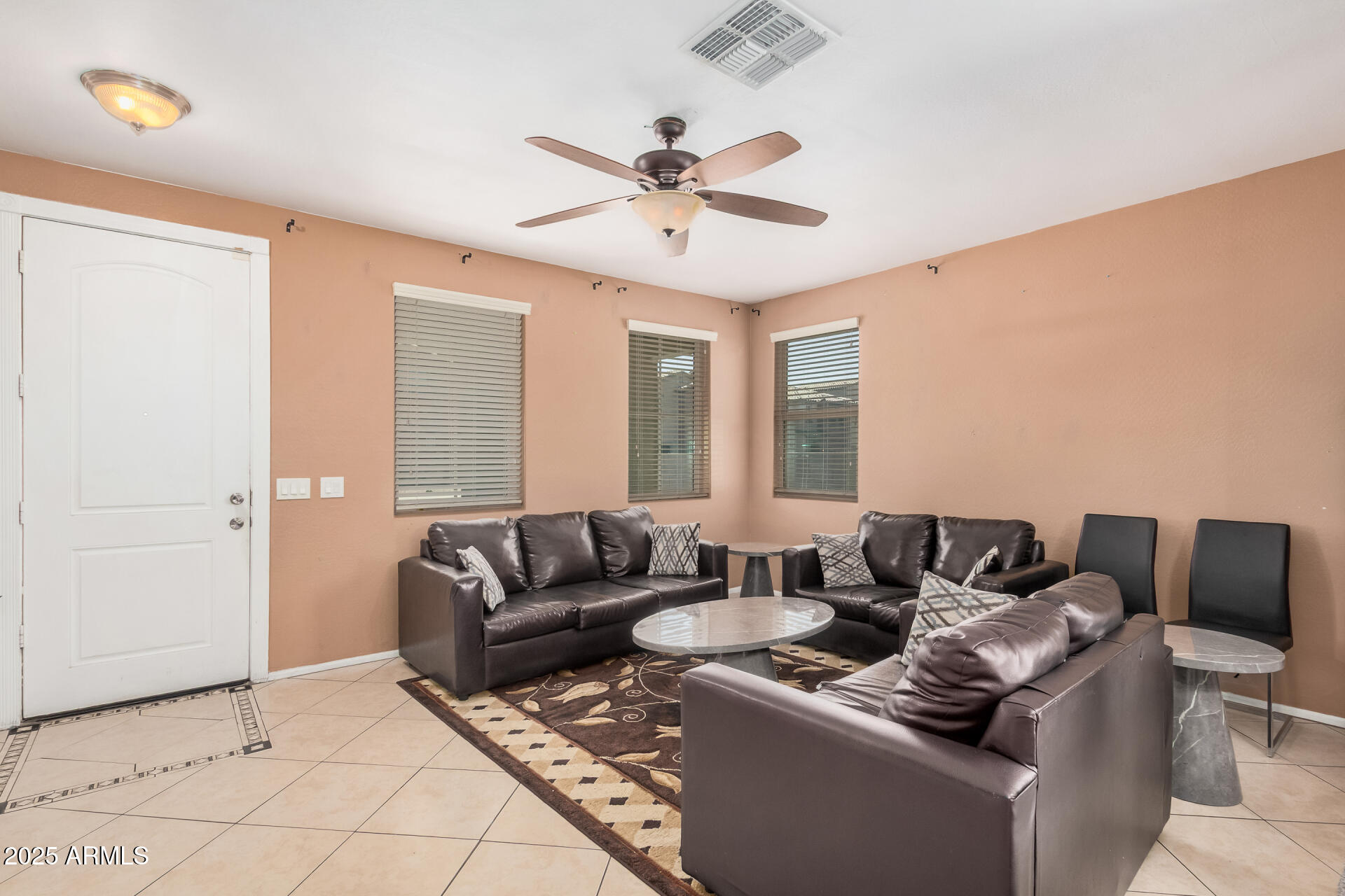 Homes 2 2132 N 77TH Drive